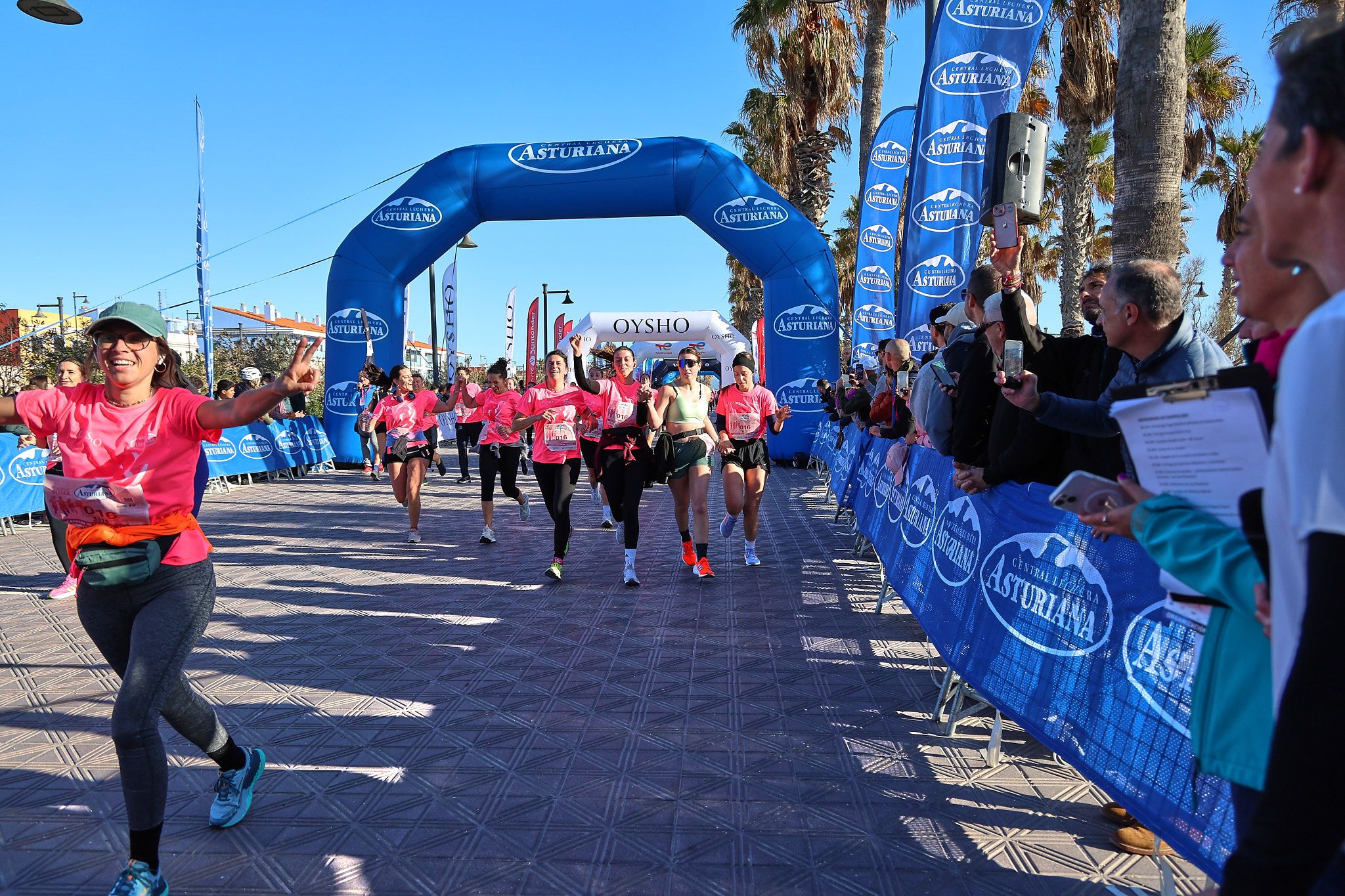 Las mejores fotos de la Carrera de la Mujer Central Lechera Asturiana de Valencia 2025. 858