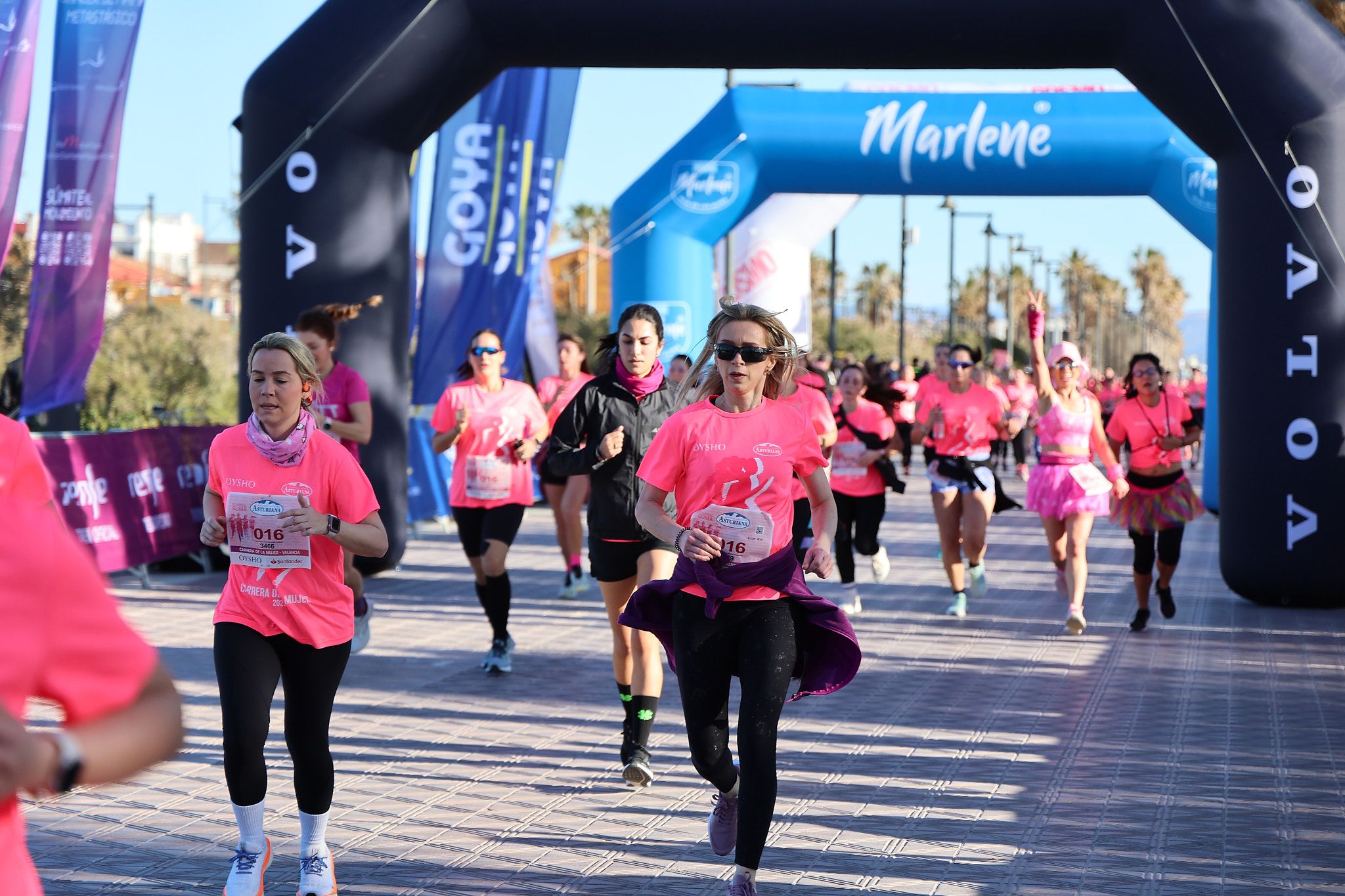 Las mejores fotos de la Carrera de la Mujer Central Lechera Asturiana de Valencia 2025. 610