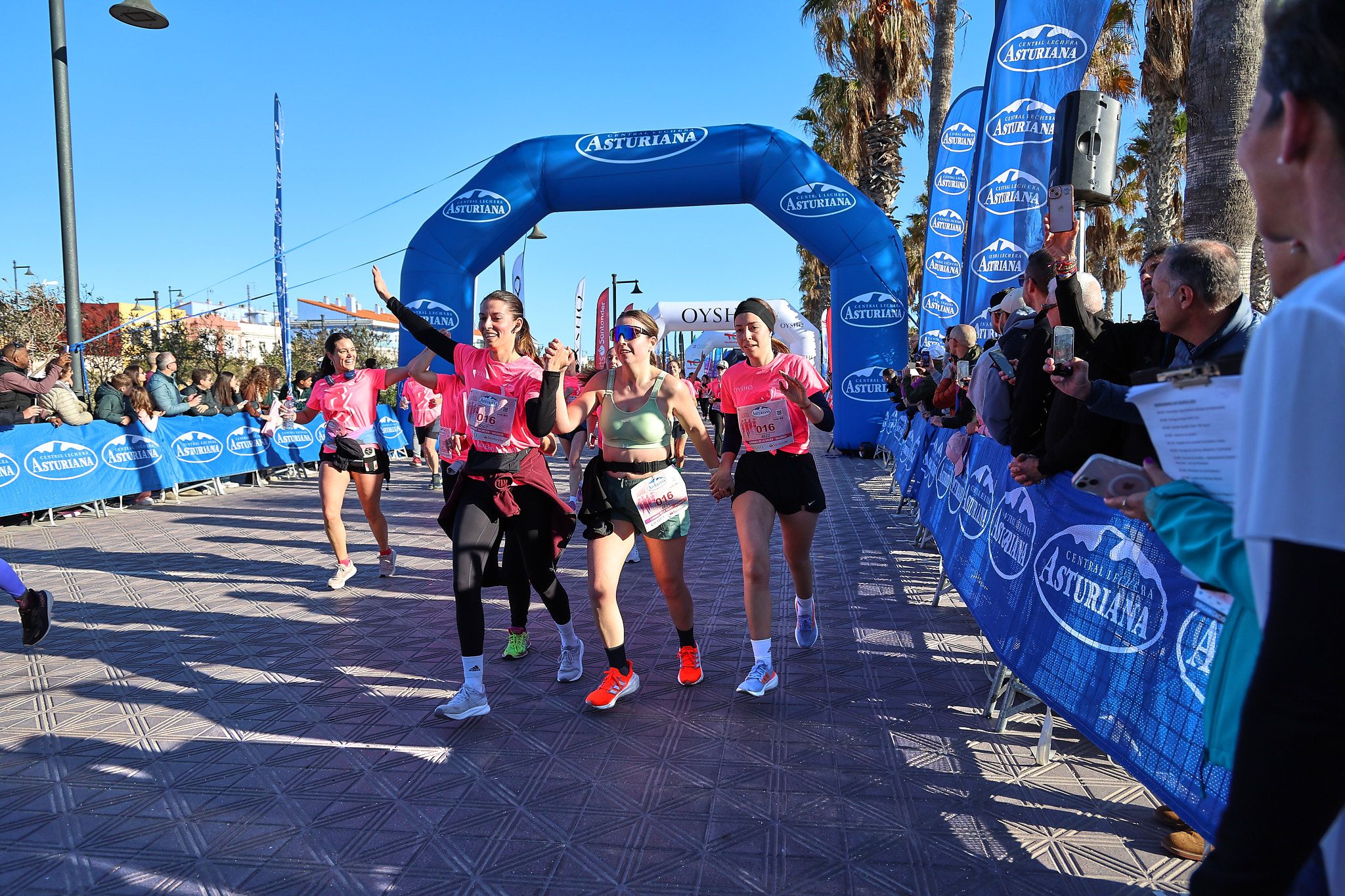 Las mejores fotos de la Carrera de la Mujer Central Lechera Asturiana de Valencia 2025. 859