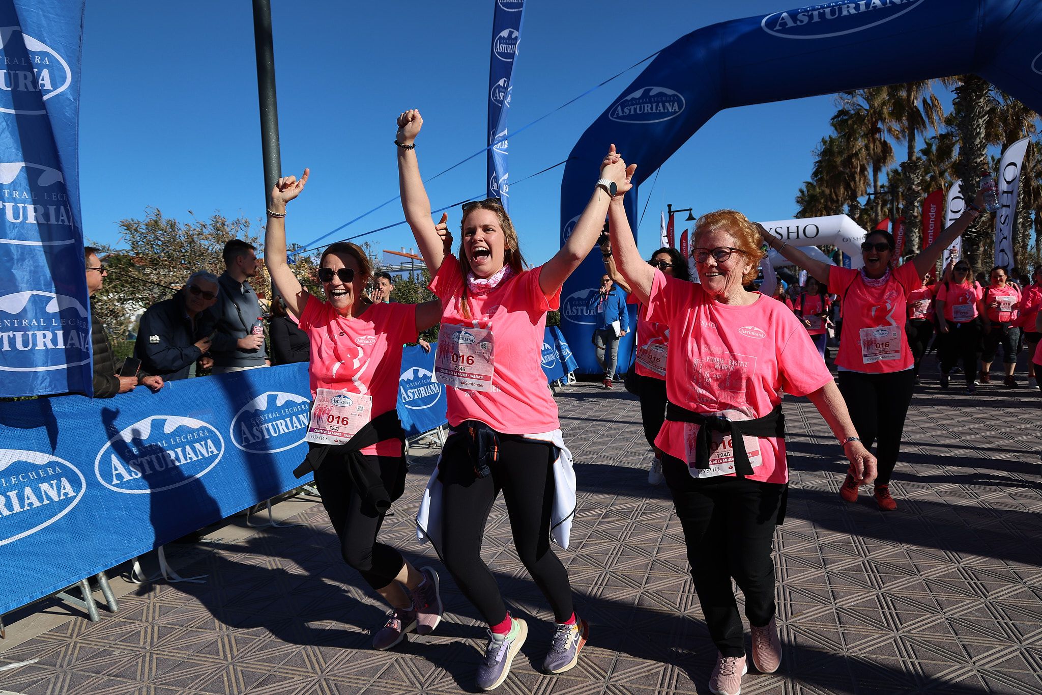 Las mejores fotos de la Carrera de la Mujer Central Lechera Asturiana de Valencia 2025. 1102