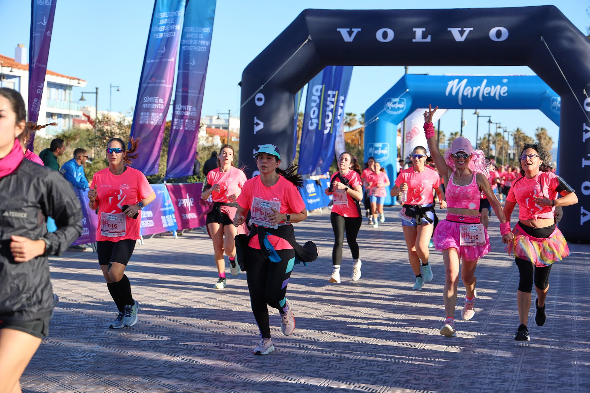 Las mejores fotos de la Carrera de la Mujer Central Lechera Asturiana de Valencia 2025. 614