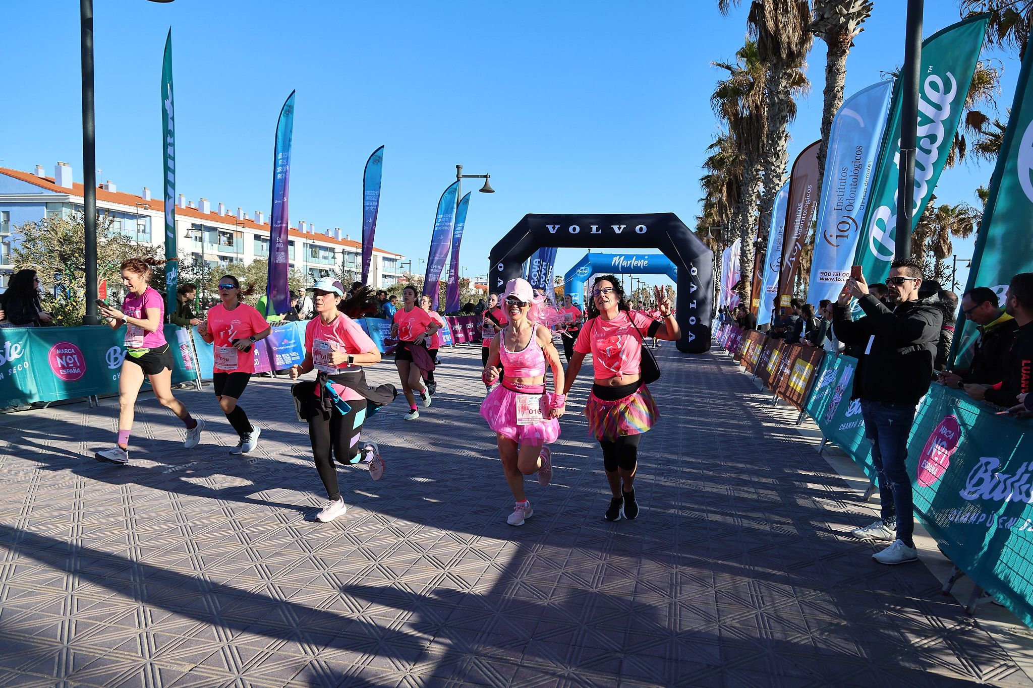 Las mejores fotos de la Carrera de la Mujer Central Lechera Asturiana de Valencia 2025. 616