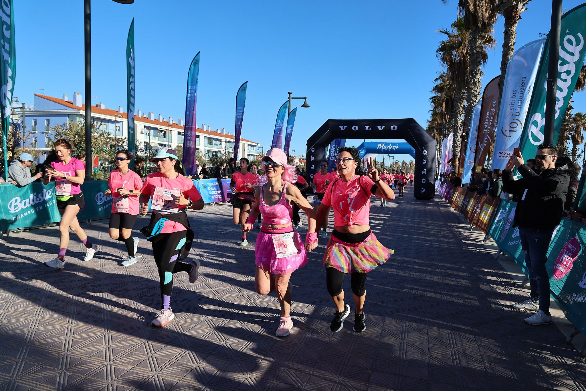 Las mejores fotos de la Carrera de la Mujer Central Lechera Asturiana de Valencia 2025. 617