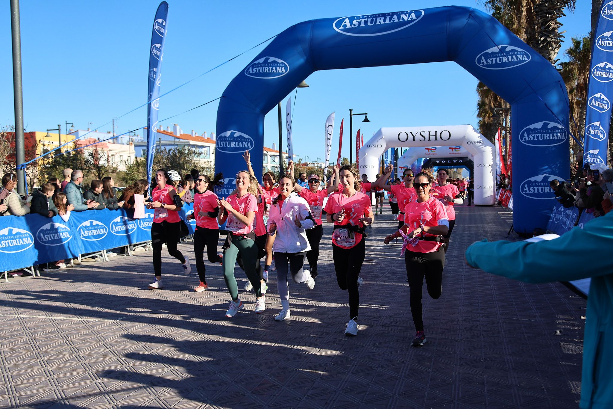 Las mejores fotos de la Carrera de la Mujer Central Lechera Asturiana de Valencia 2025. 871