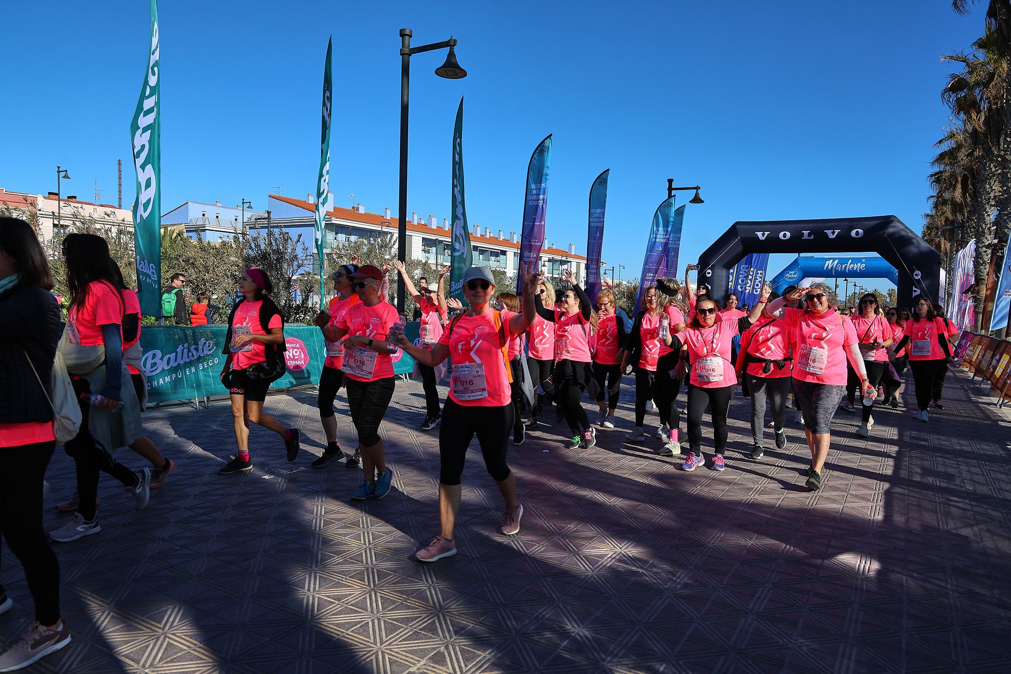 Las mejores fotos de la Carrera de la Mujer Central Lechera Asturiana de Valencia 2025. 1363