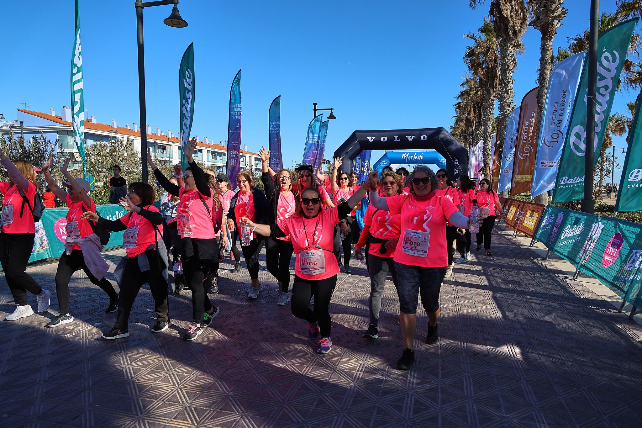 Las mejores fotos de la Carrera de la Mujer Central Lechera Asturiana de Valencia 2025. 1364