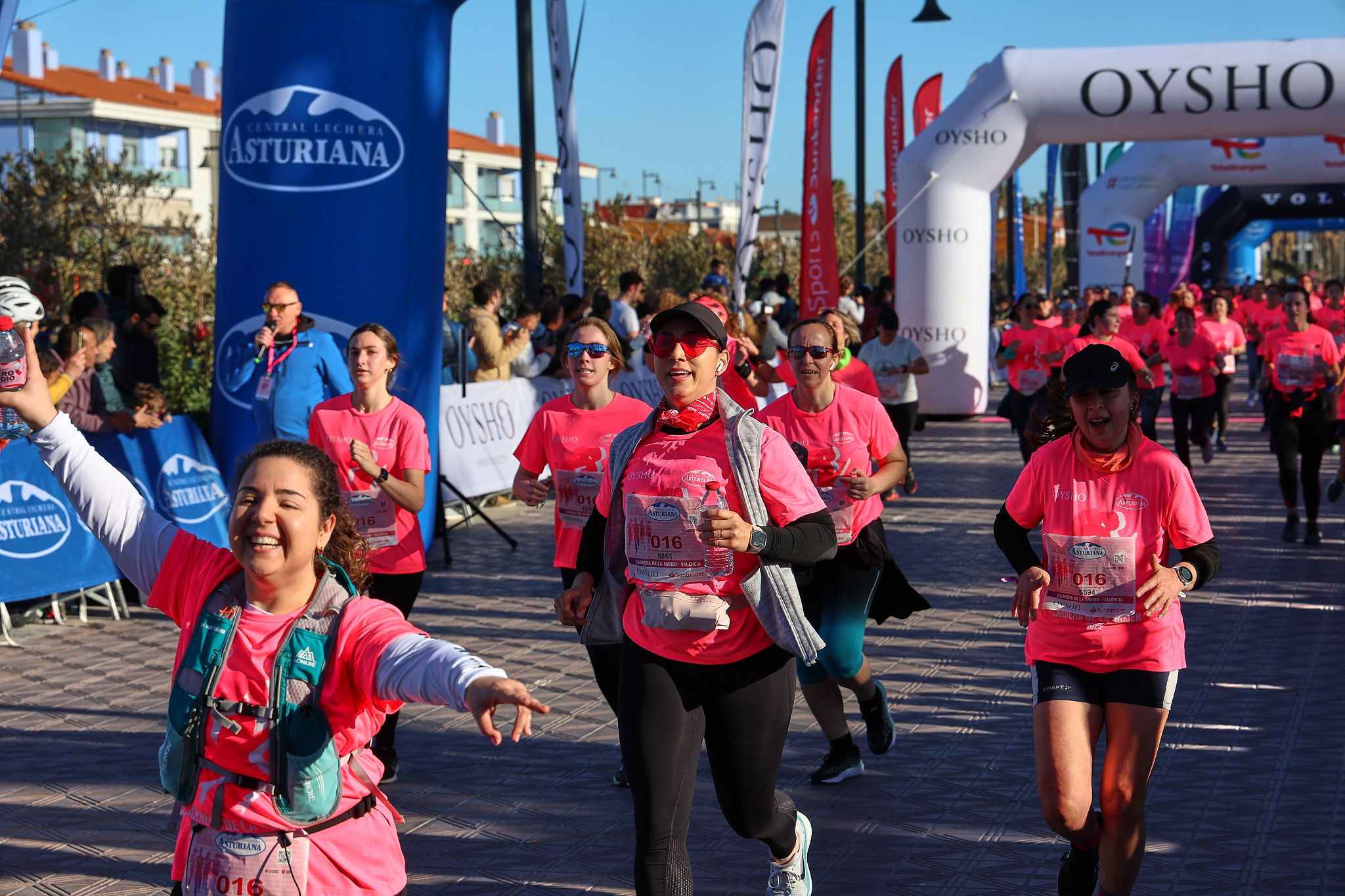Las mejores fotos de la Carrera de la Mujer Central Lechera Asturiana de Valencia 2025. 875