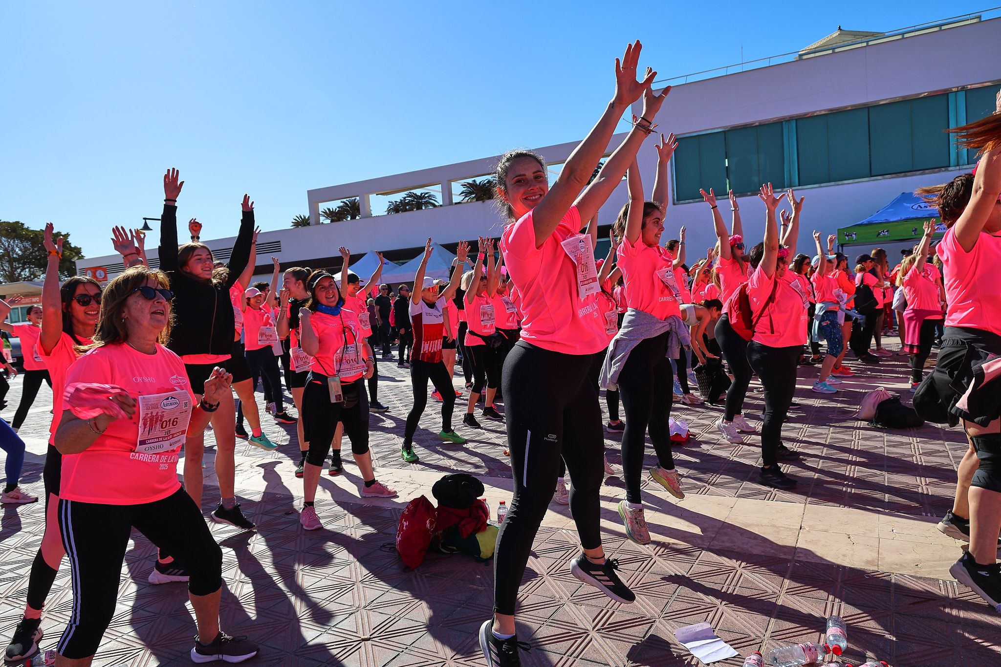 Las mejores fotos de la Carrera de la Mujer Central Lechera Asturiana de Valencia 2025. 1602