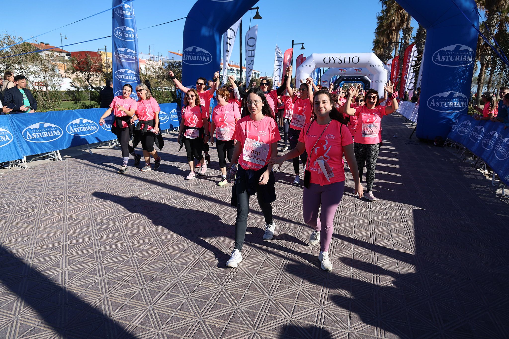 Las mejores fotos de la Carrera de la Mujer Central Lechera Asturiana de Valencia 2025. 1119
