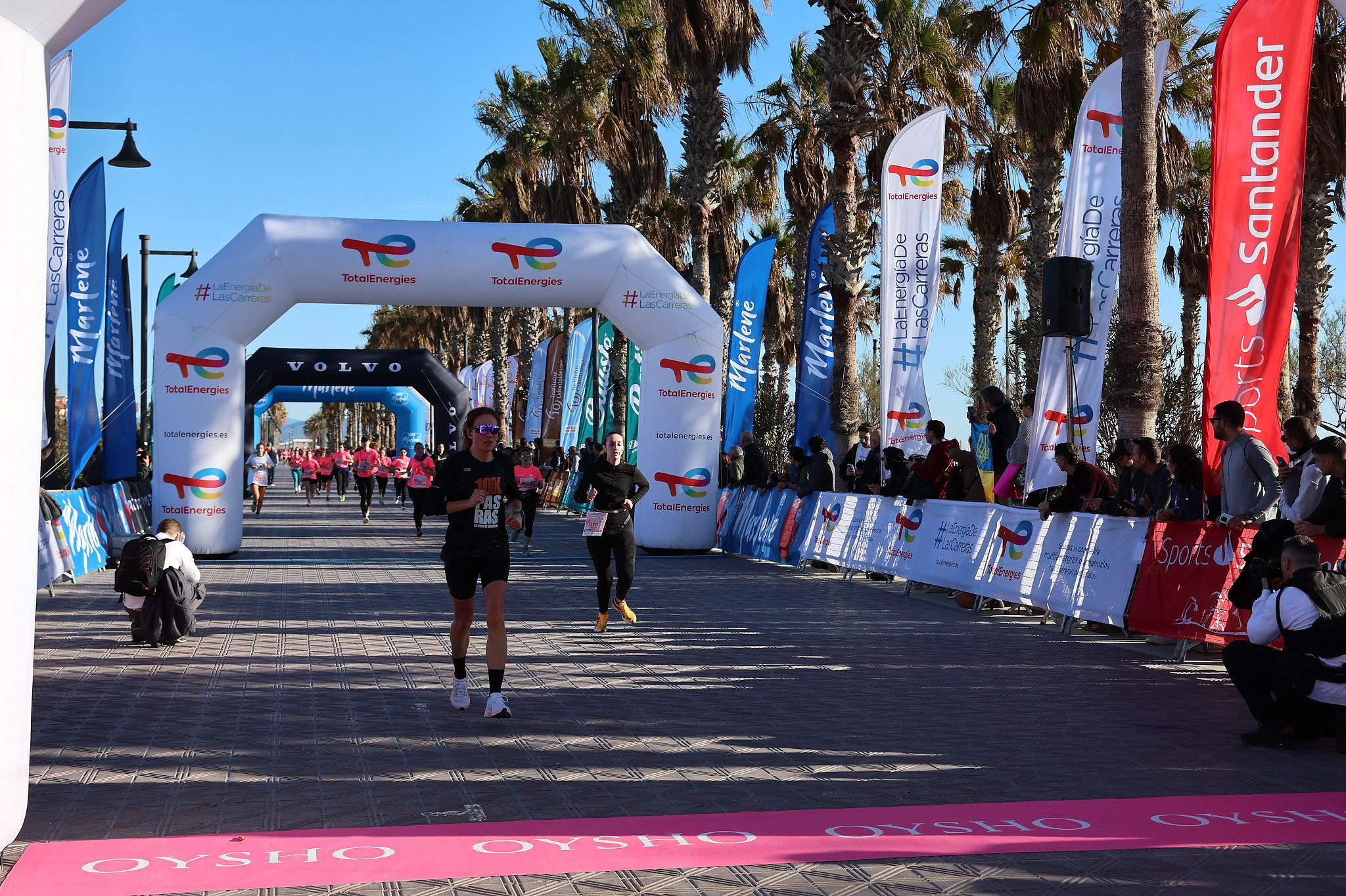 Las mejores fotos de la Carrera de la Mujer Central Lechera Asturiana de Valencia 2025. 401