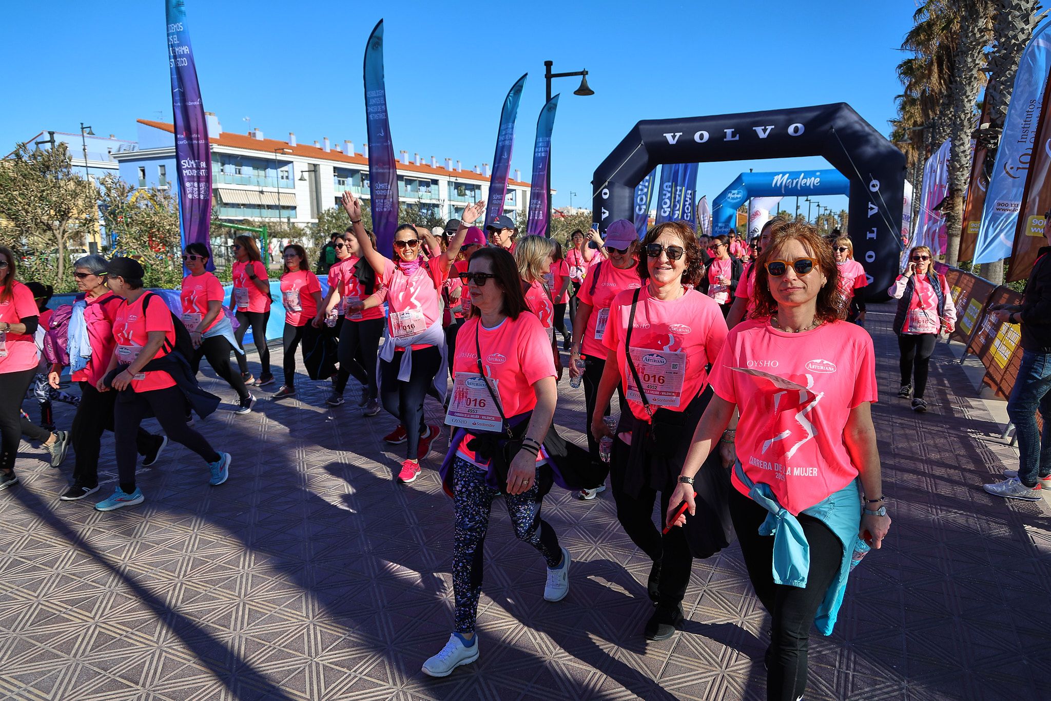 Las mejores fotos de la Carrera de la Mujer Central Lechera Asturiana de Valencia 2025. 1376