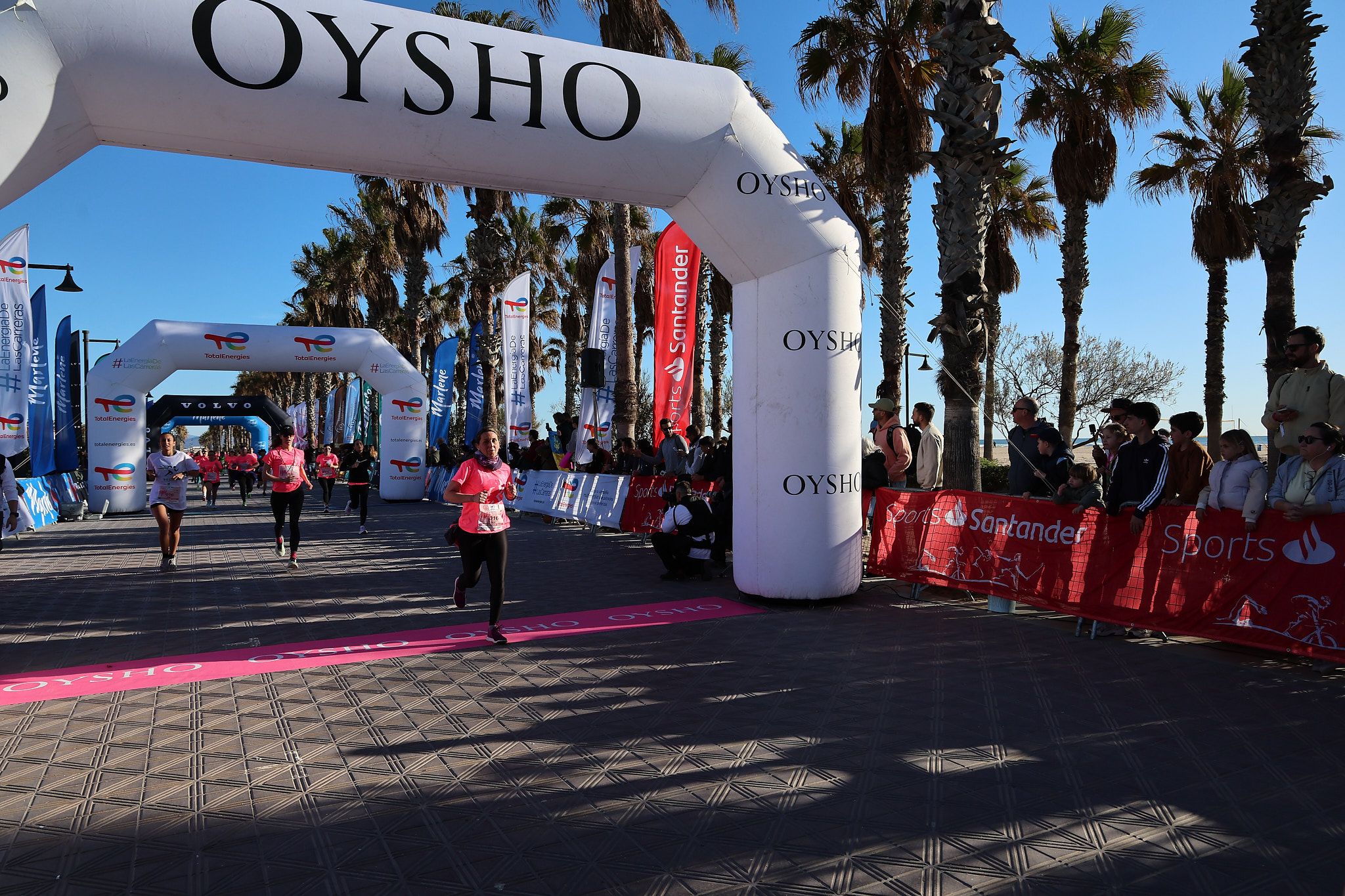 Las mejores fotos de la Carrera de la Mujer Central Lechera Asturiana de Valencia 2025. 405