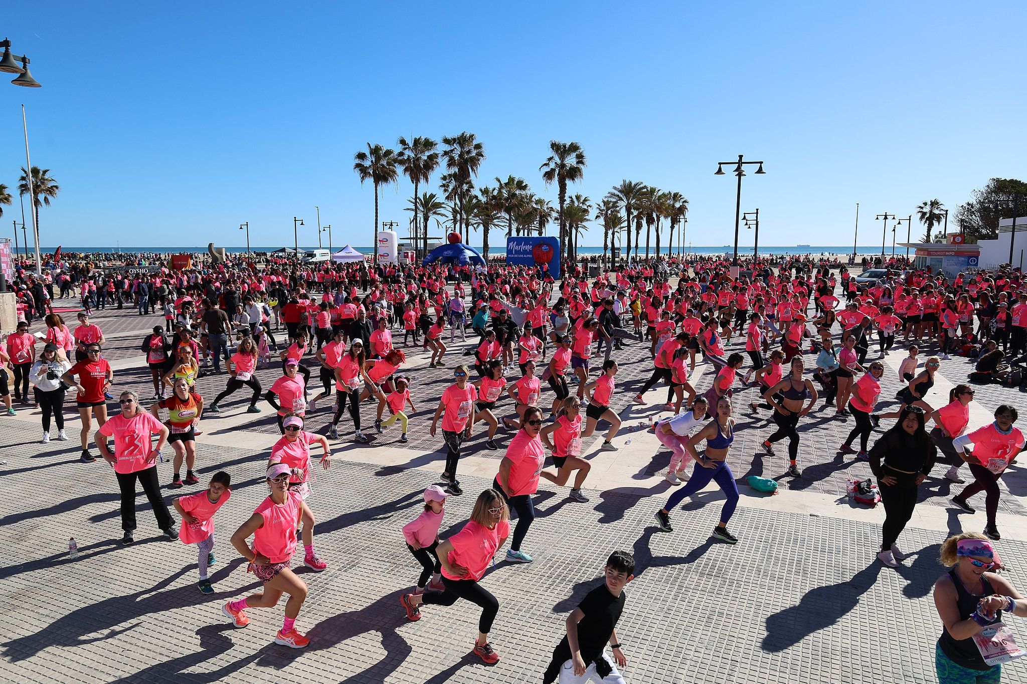 Las mejores fotos de la Carrera de la Mujer Central Lechera Asturiana de Valencia 2025. 1615