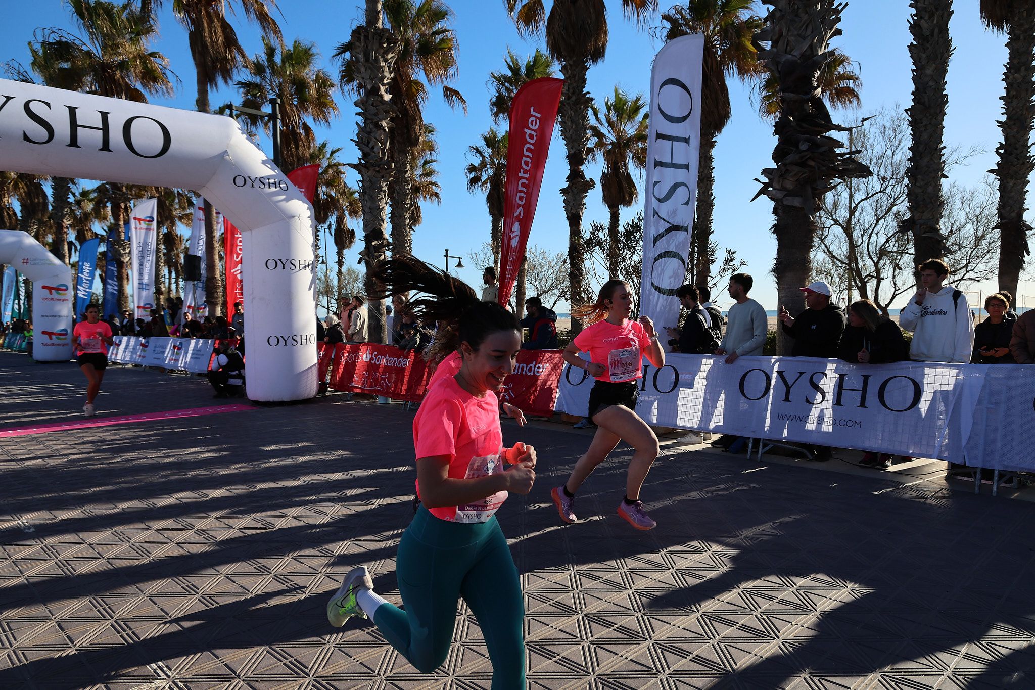 Las mejores fotos de la Carrera de la Mujer Central Lechera Asturiana de Valencia 2025. 411