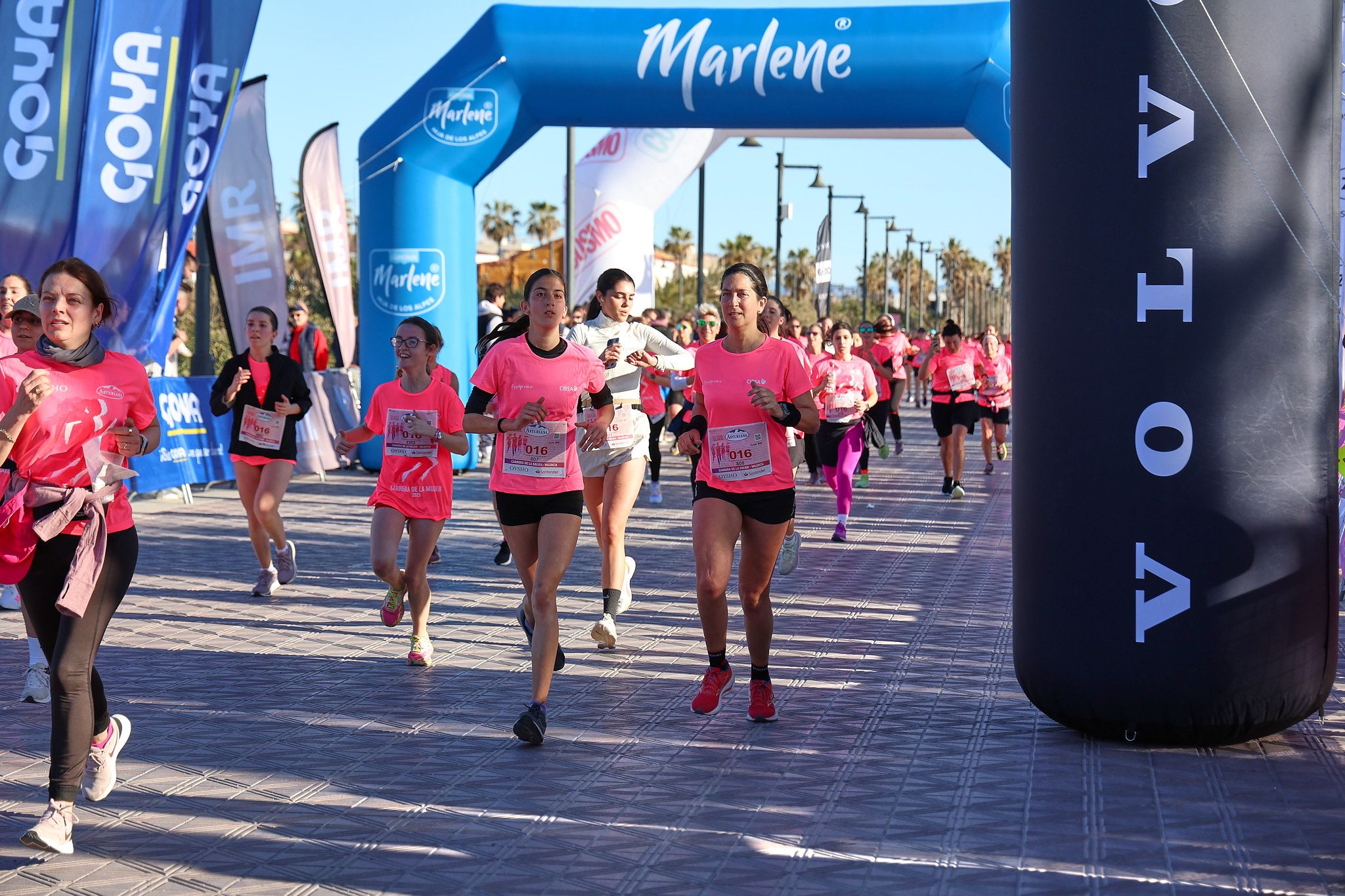 Las mejores fotos de la Carrera de la Mujer Central Lechera Asturiana de Valencia 2025. 650