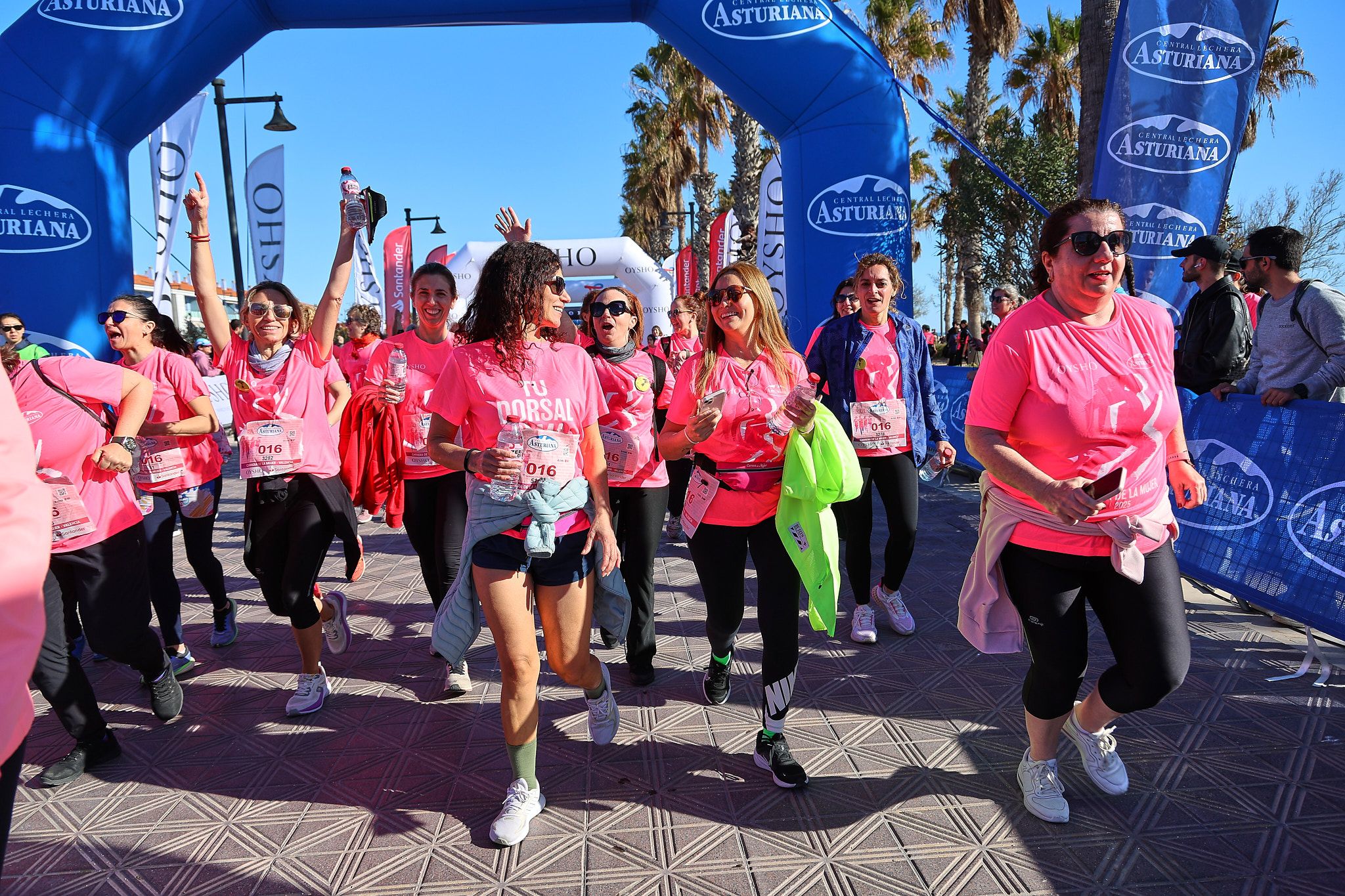 Las mejores fotos de la Carrera de la Mujer Central Lechera Asturiana de Valencia 2025. 1132