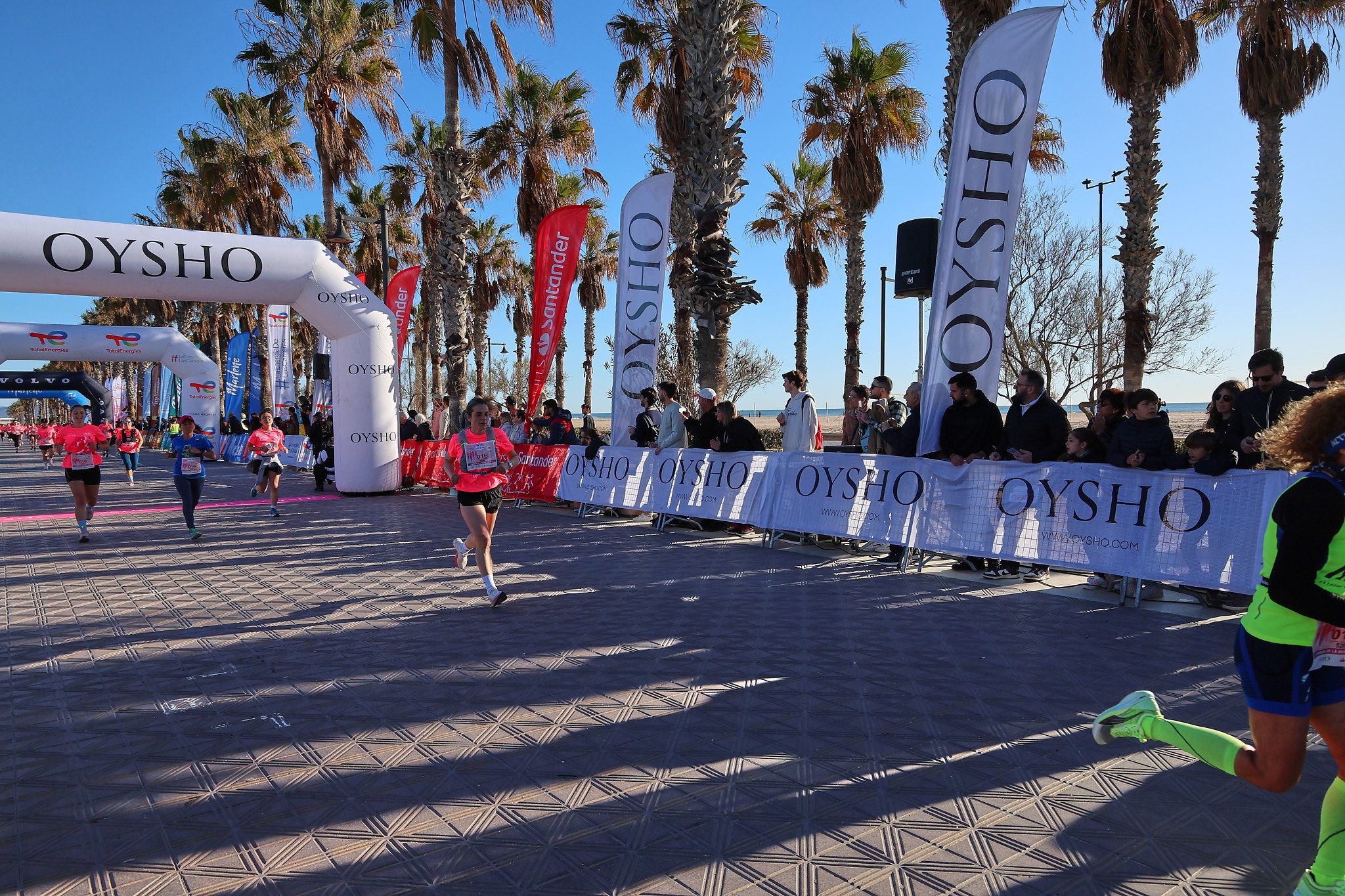Las mejores fotos de la Carrera de la Mujer Central Lechera Asturiana de Valencia 2025. 416