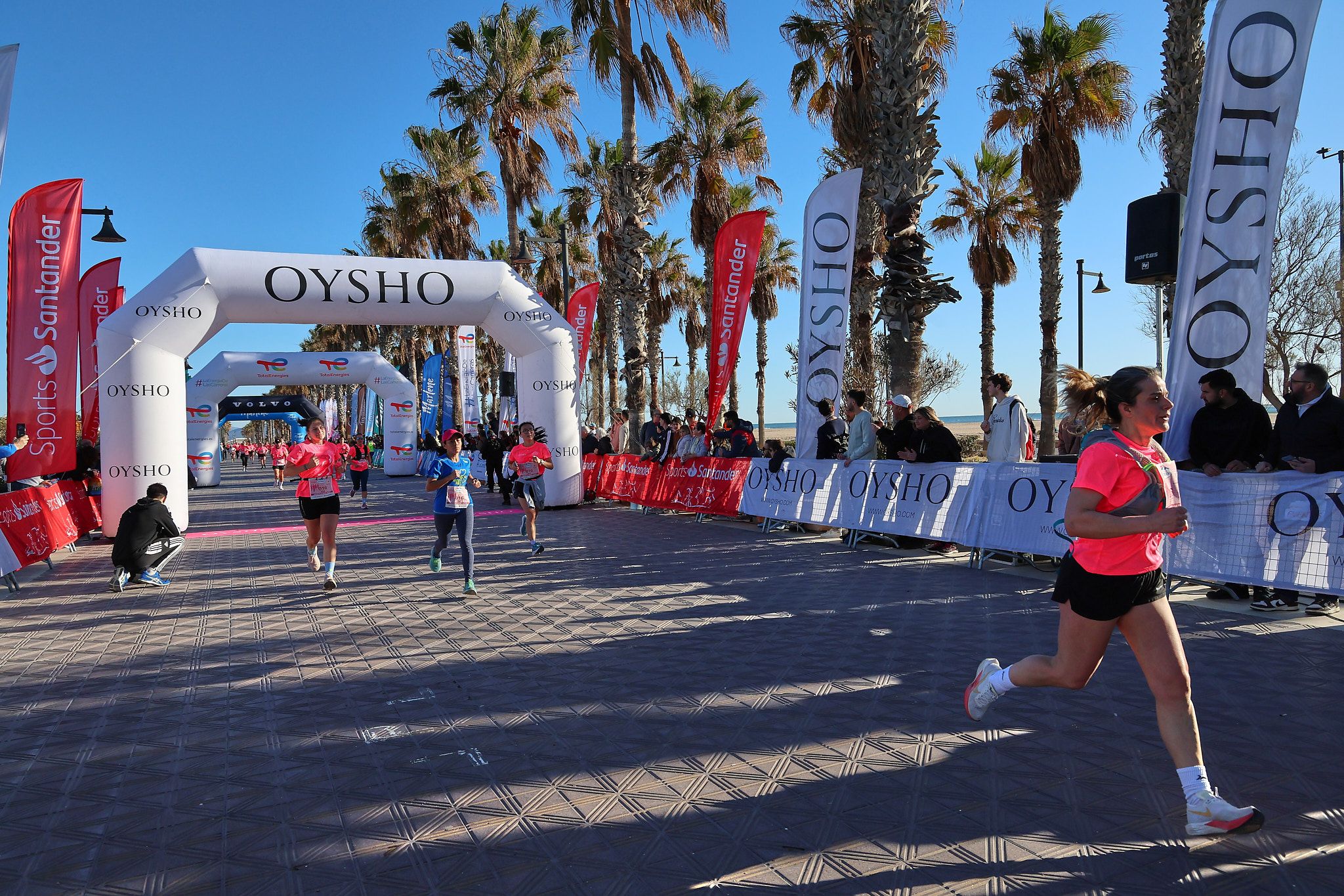 Las mejores fotos de la Carrera de la Mujer Central Lechera Asturiana de Valencia 2025. 417