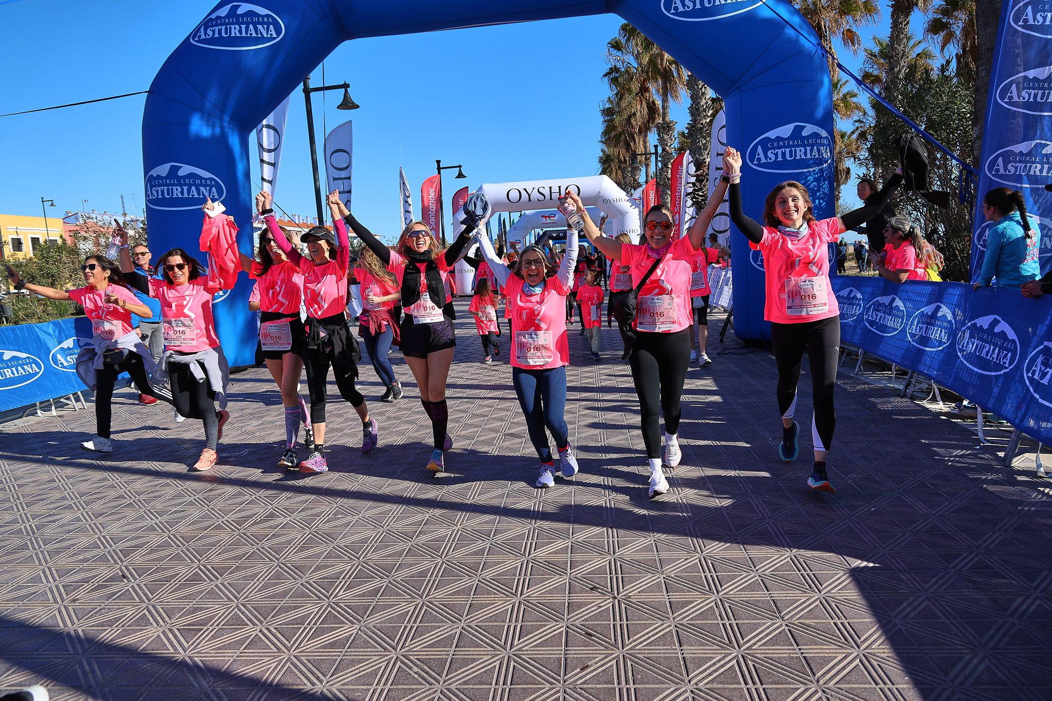 Las mejores fotos de la Carrera de la Mujer Central Lechera Asturiana de Valencia 2025. 1139