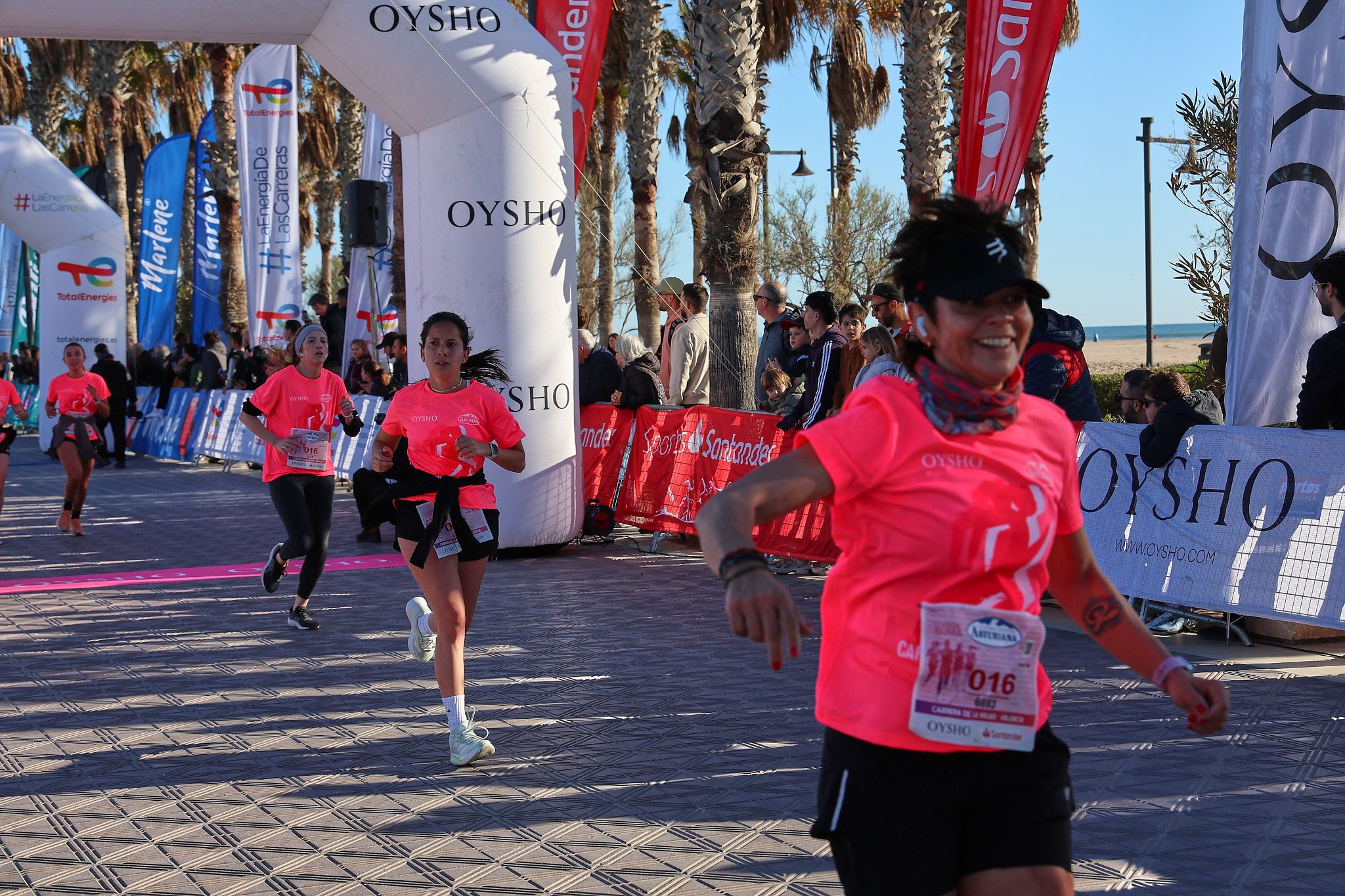 Las mejores fotos de la Carrera de la Mujer Central Lechera Asturiana de Valencia 2025. 420
