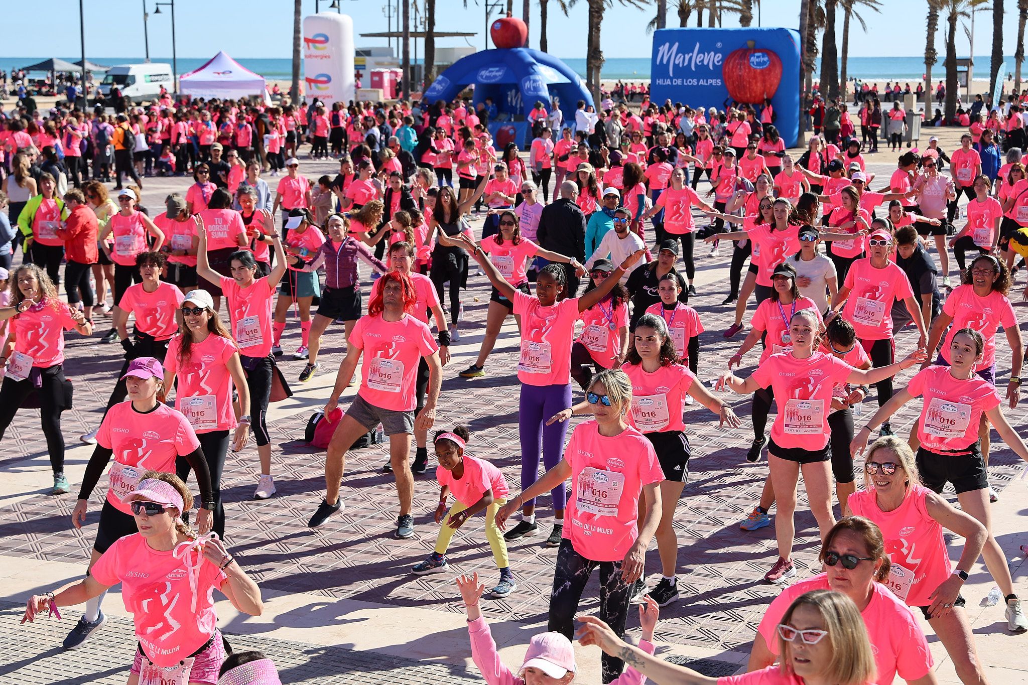 Las mejores fotos de la Carrera de la Mujer Central Lechera Asturiana de Valencia 2025. 1625