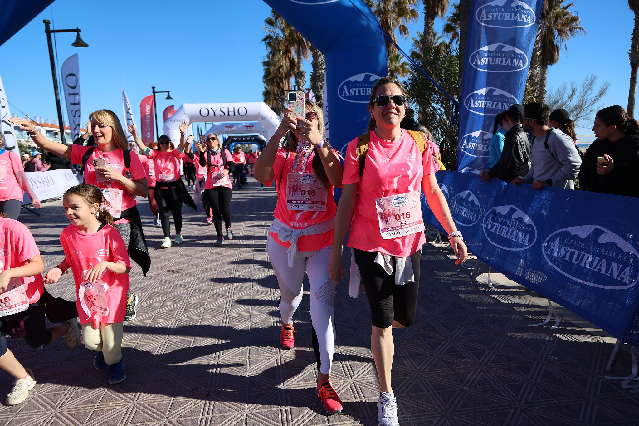 Las mejores fotos de la Carrera de la Mujer Central Lechera Asturiana de Valencia 2025. 1142