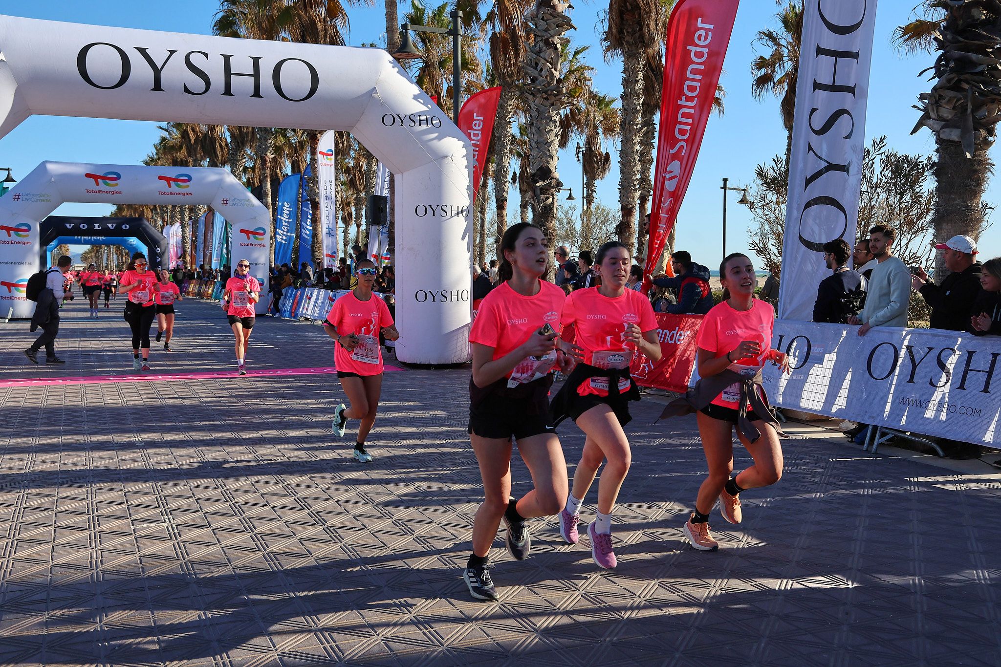 Las mejores fotos de la Carrera de la Mujer Central Lechera Asturiana de Valencia 2025. 424