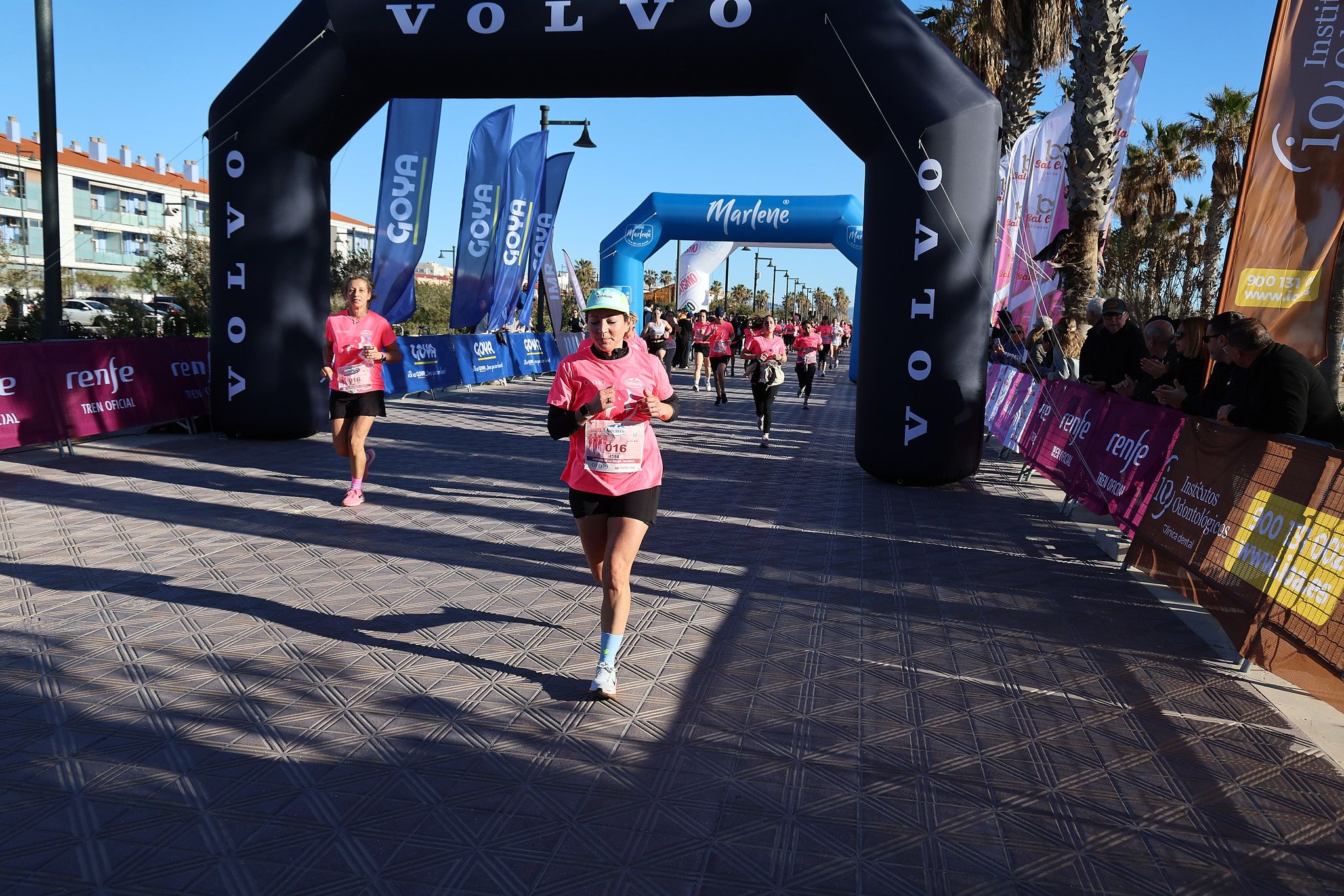 Las mejores fotos de la Carrera de la Mujer Central Lechera Asturiana de Valencia 2025. 662