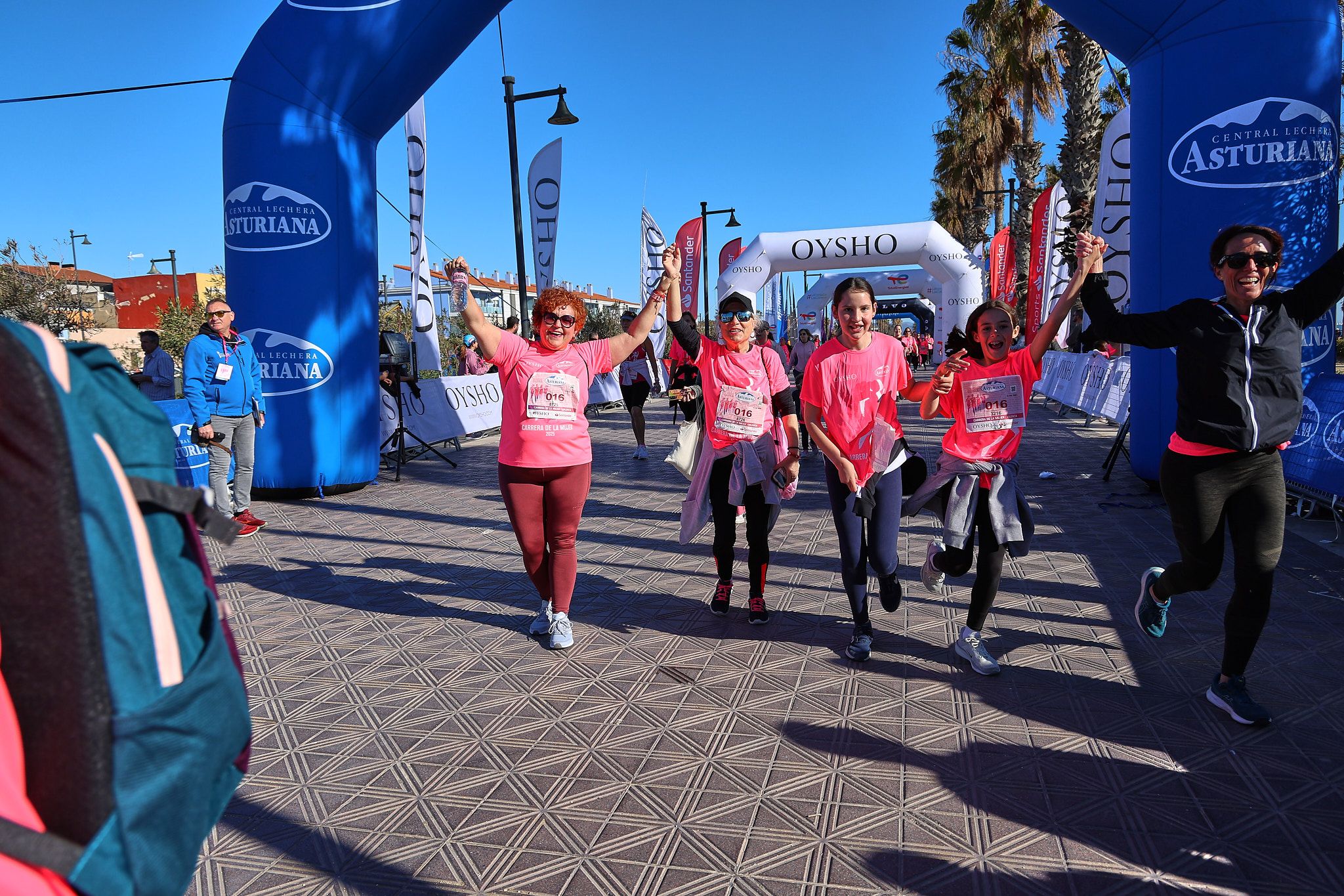 Las mejores fotos de la Carrera de la Mujer Central Lechera Asturiana de Valencia 2025. 1144