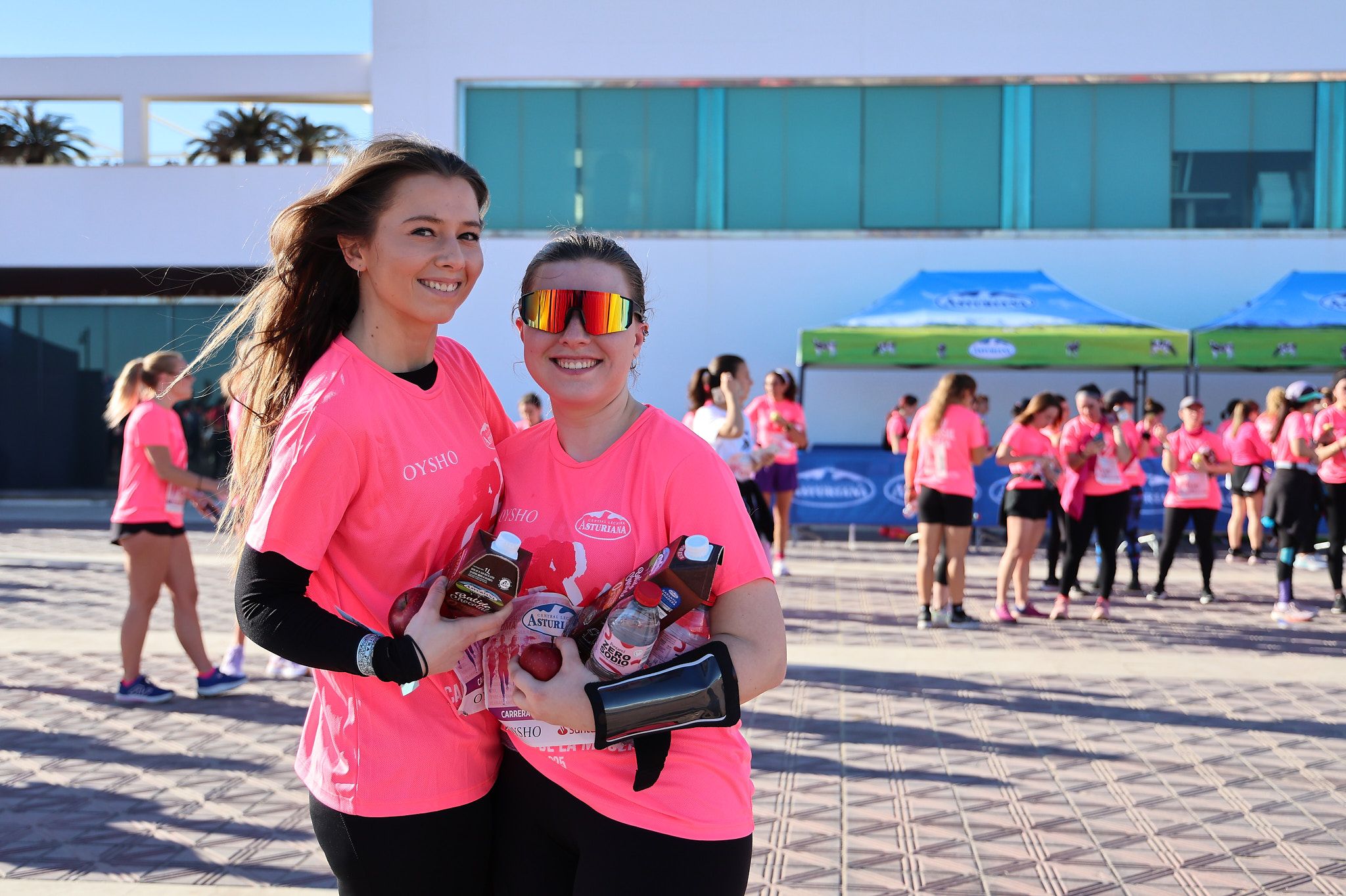 Las mejores fotos de la Carrera de la Mujer Central Lechera Asturiana de Valencia 2025. 912