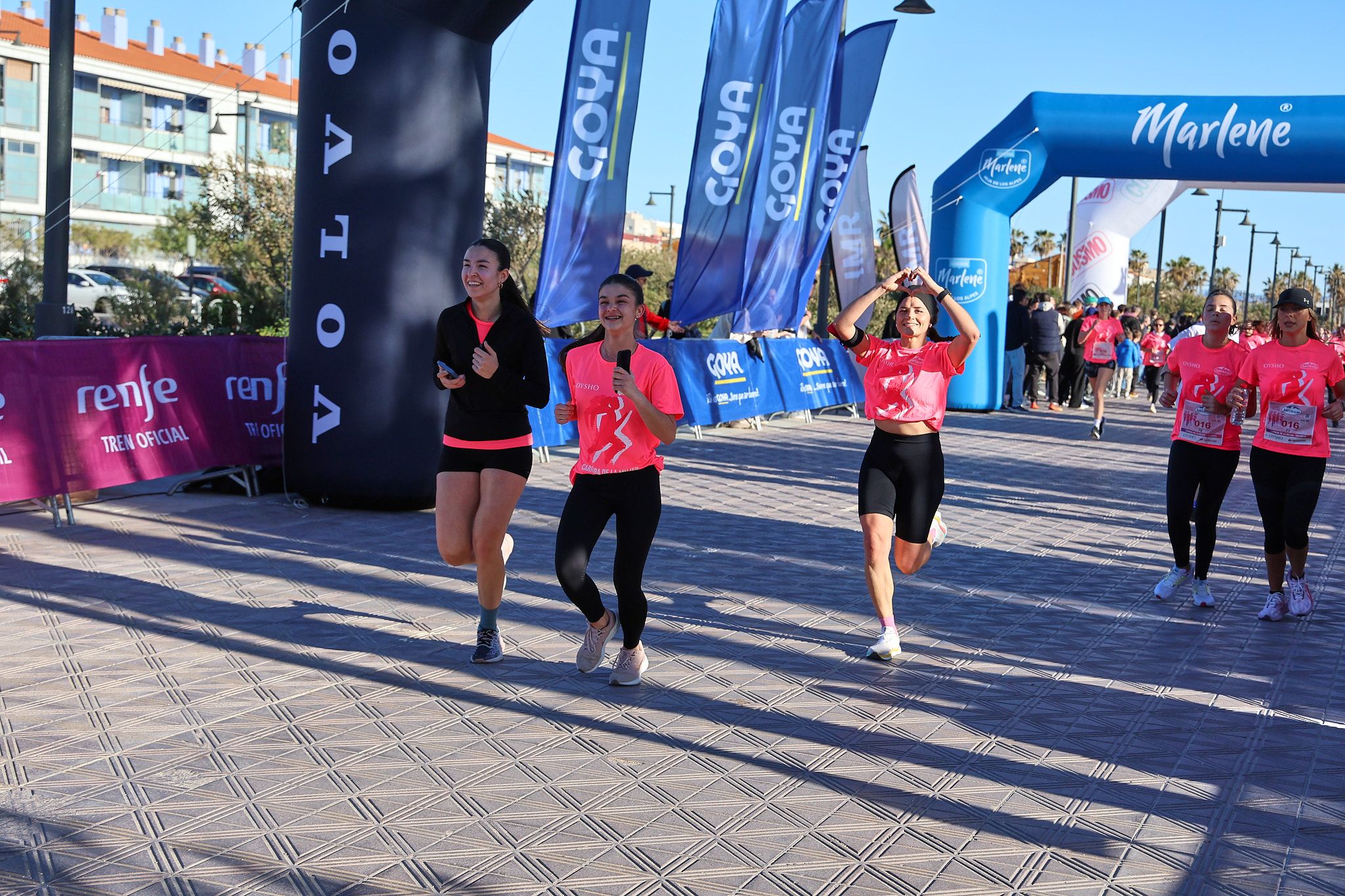 Las mejores fotos de la Carrera de la Mujer Central Lechera Asturiana de Valencia 2025. 668