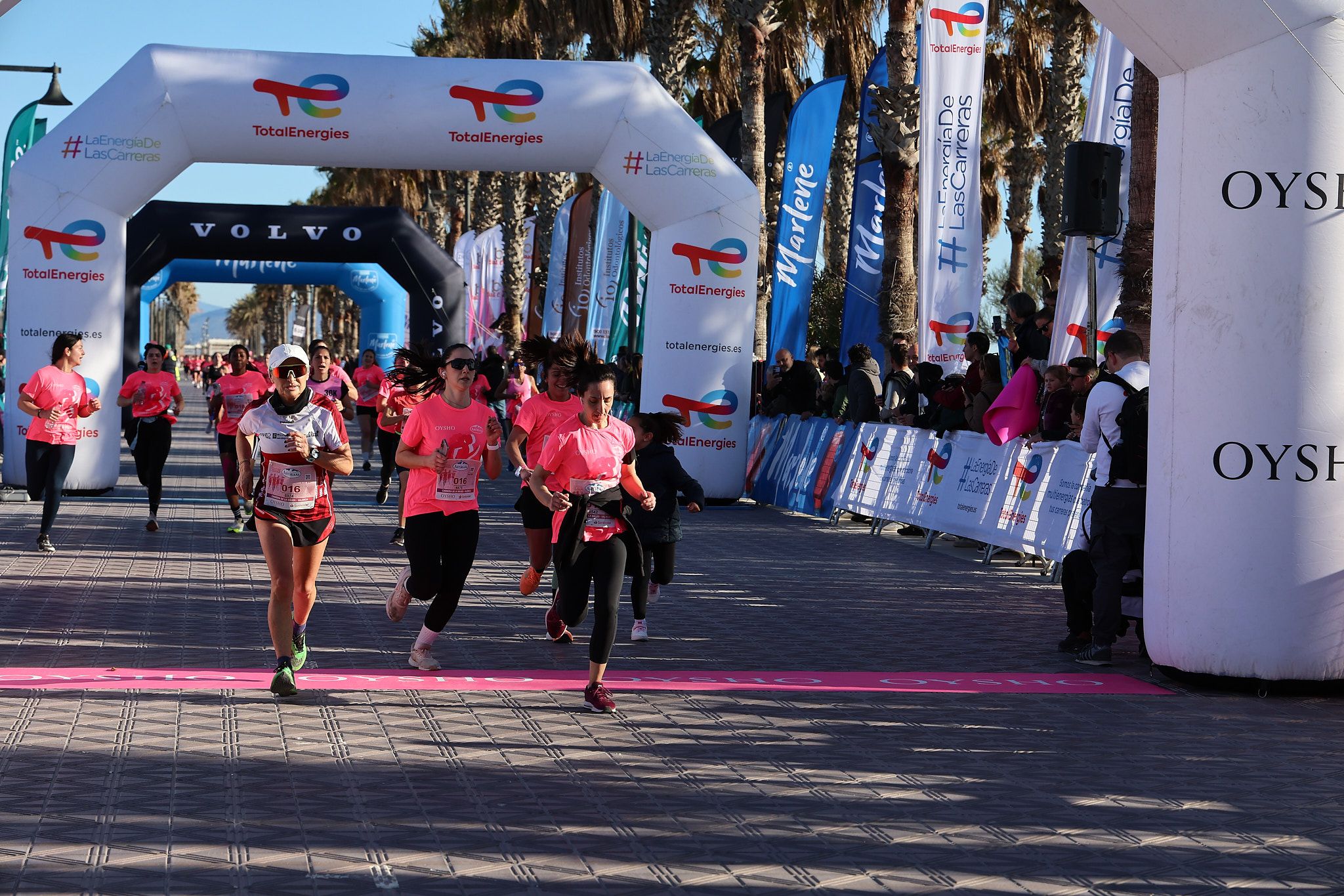 Las mejores fotos de la Carrera de la Mujer Central Lechera Asturiana de Valencia 2025. 432