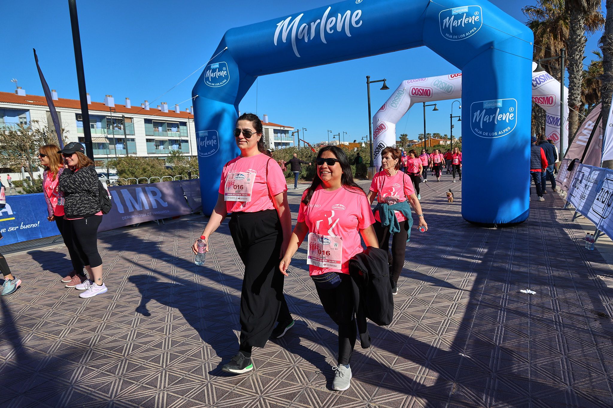 Las mejores fotos de la Carrera de la Mujer Central Lechera Asturiana de Valencia 2025. 1406