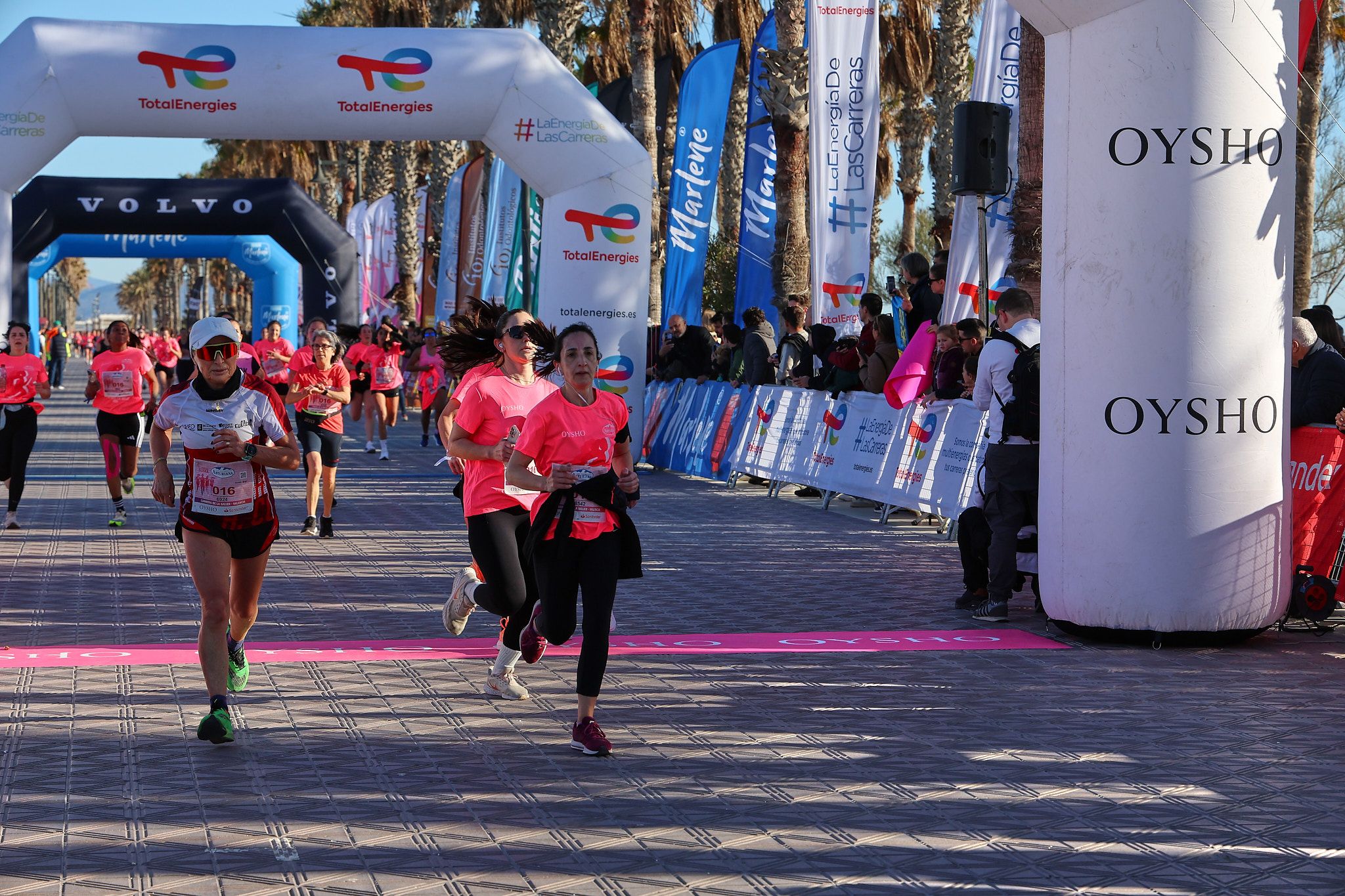 Las mejores fotos de la Carrera de la Mujer Central Lechera Asturiana de Valencia 2025. 433