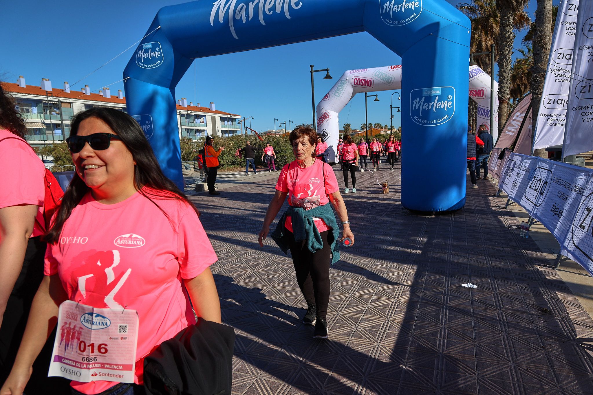Las mejores fotos de la Carrera de la Mujer Central Lechera Asturiana de Valencia 2025. 1407