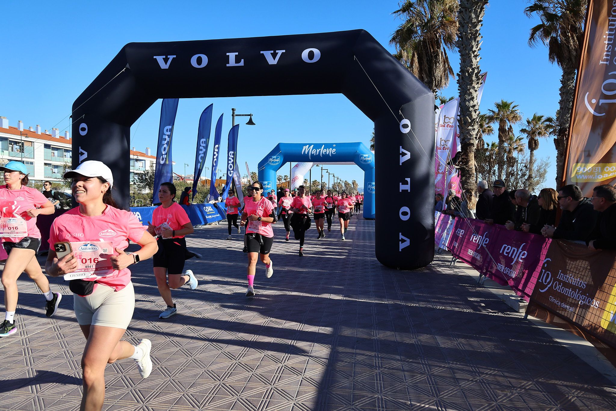 Las mejores fotos de la Carrera de la Mujer Central Lechera Asturiana de Valencia 2025. 673