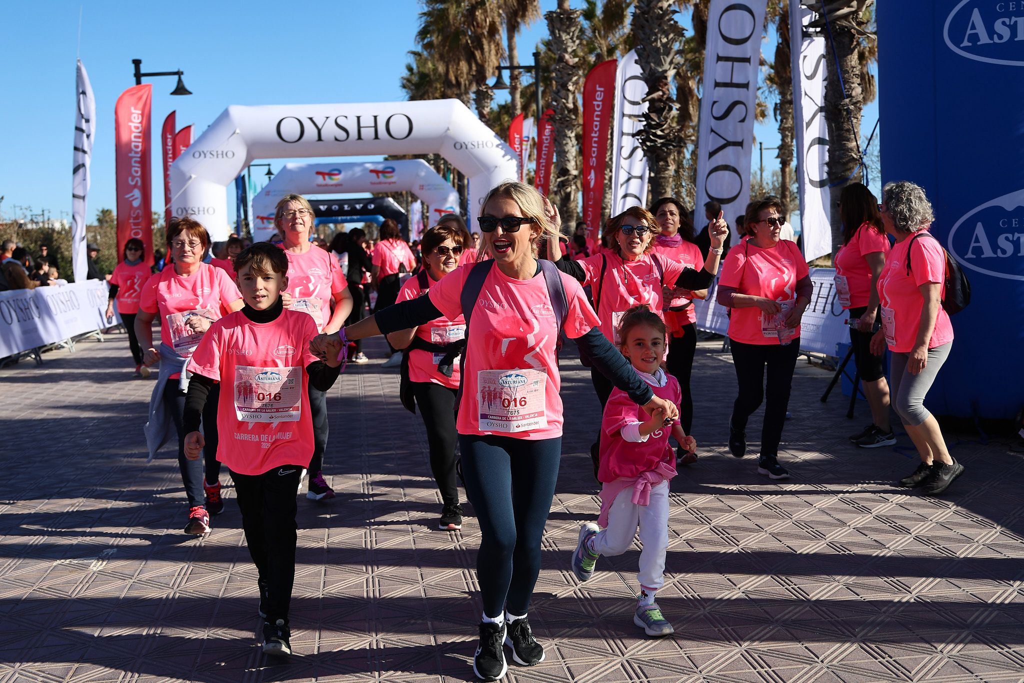 Las mejores fotos de la Carrera de la Mujer Central Lechera Asturiana de Valencia 2025. 1159