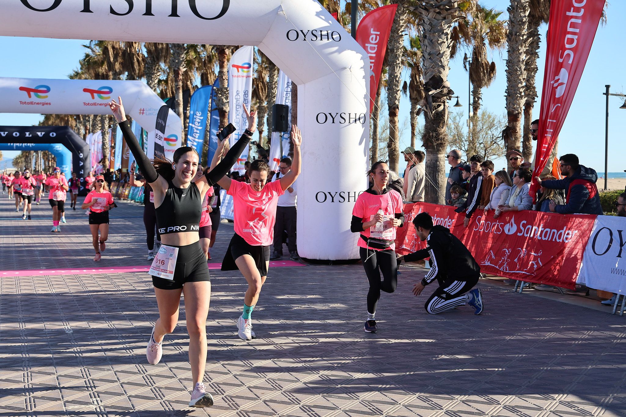 Las mejores fotos de la Carrera de la Mujer Central Lechera Asturiana de Valencia 2025. 441