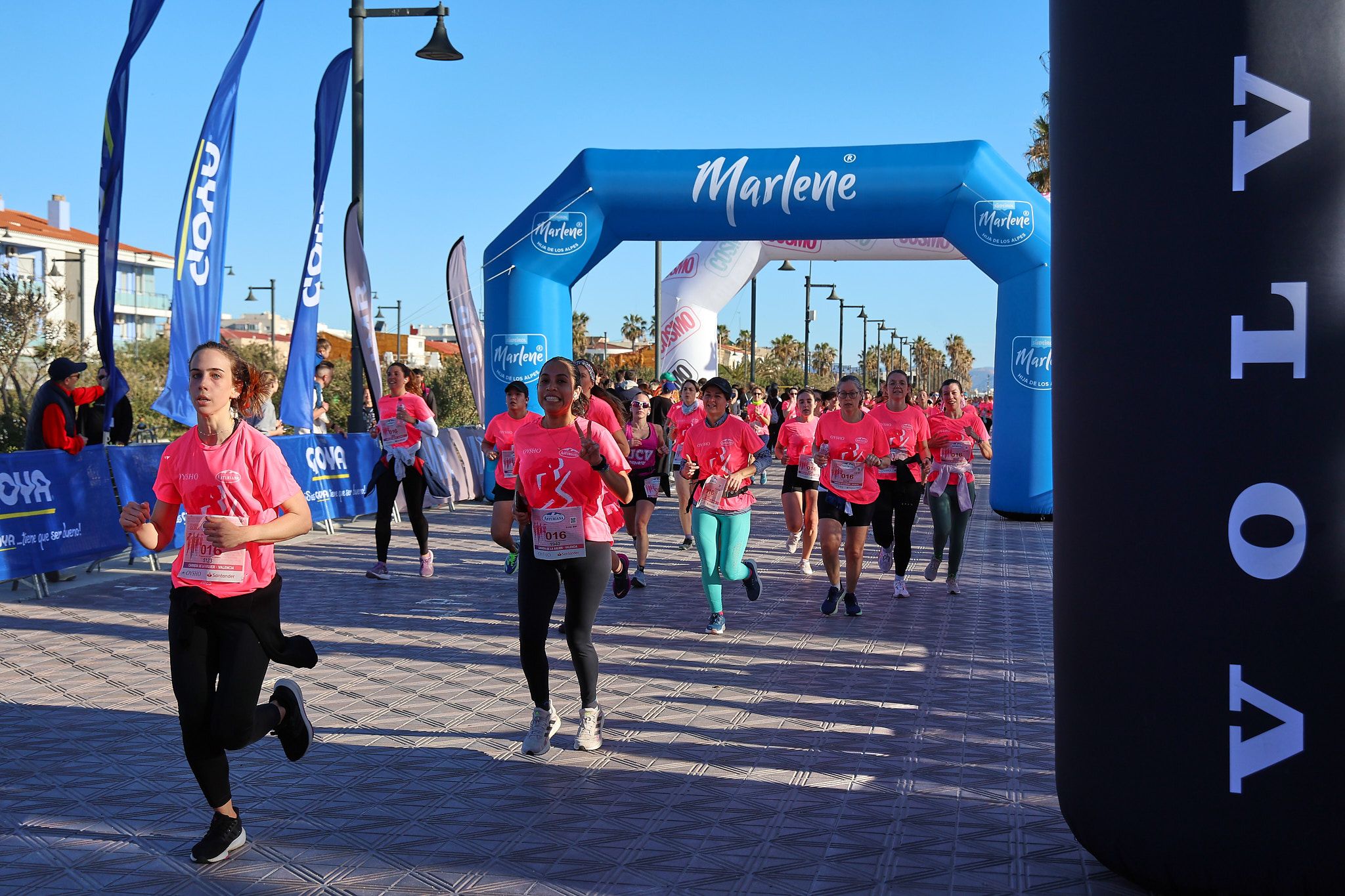 Las mejores fotos de la Carrera de la Mujer Central Lechera Asturiana de Valencia 2025. 679