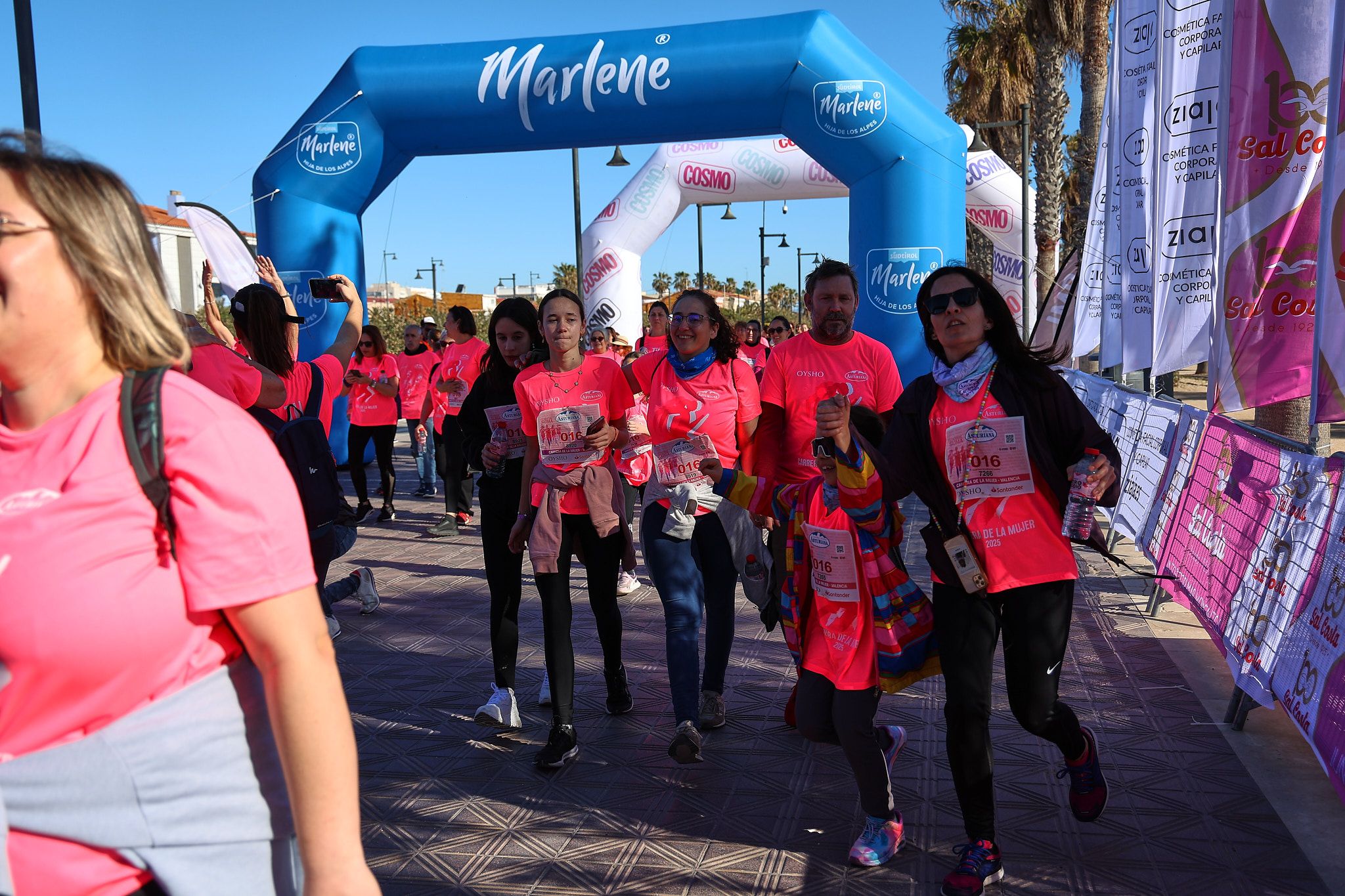 Las mejores fotos de la Carrera de la Mujer Central Lechera Asturiana de Valencia 2025. 1416