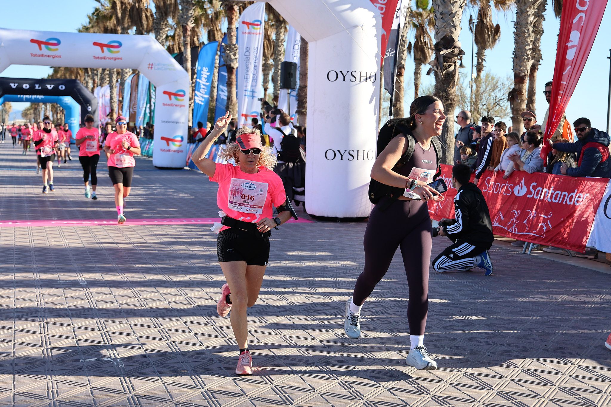 Las mejores fotos de la Carrera de la Mujer Central Lechera Asturiana de Valencia 2025. 447