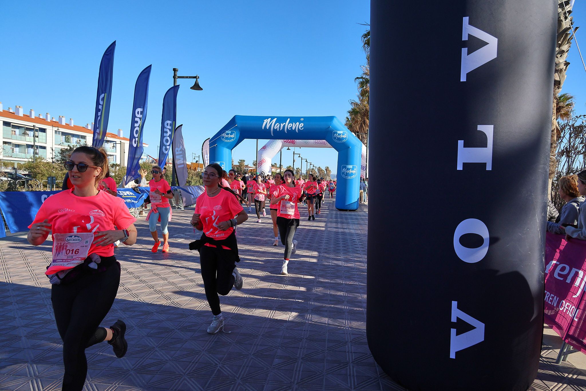 Las mejores fotos de la Carrera de la Mujer Central Lechera Asturiana de Valencia 2025. 685