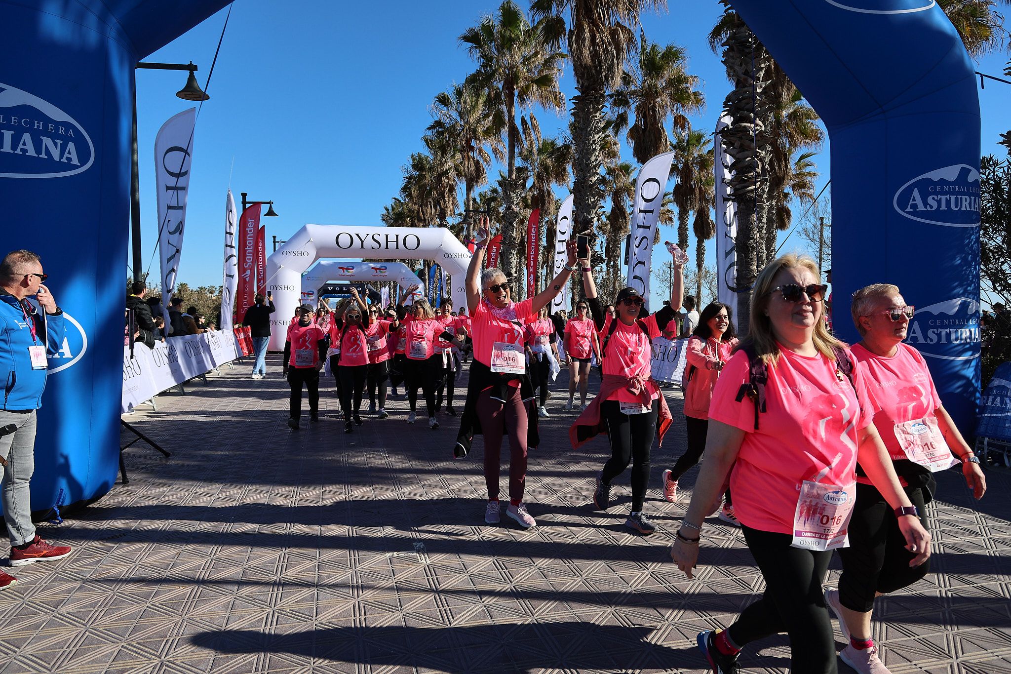 Las mejores fotos de la Carrera de la Mujer Central Lechera Asturiana de Valencia 2025. 1168
