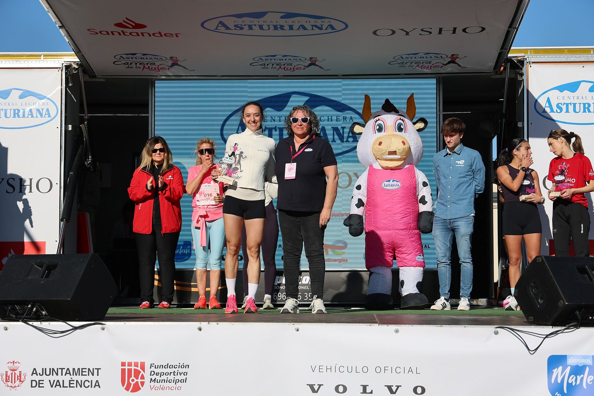 Las mejores fotos de la Carrera de la Mujer Central Lechera Asturiana de Valencia 2025. 938