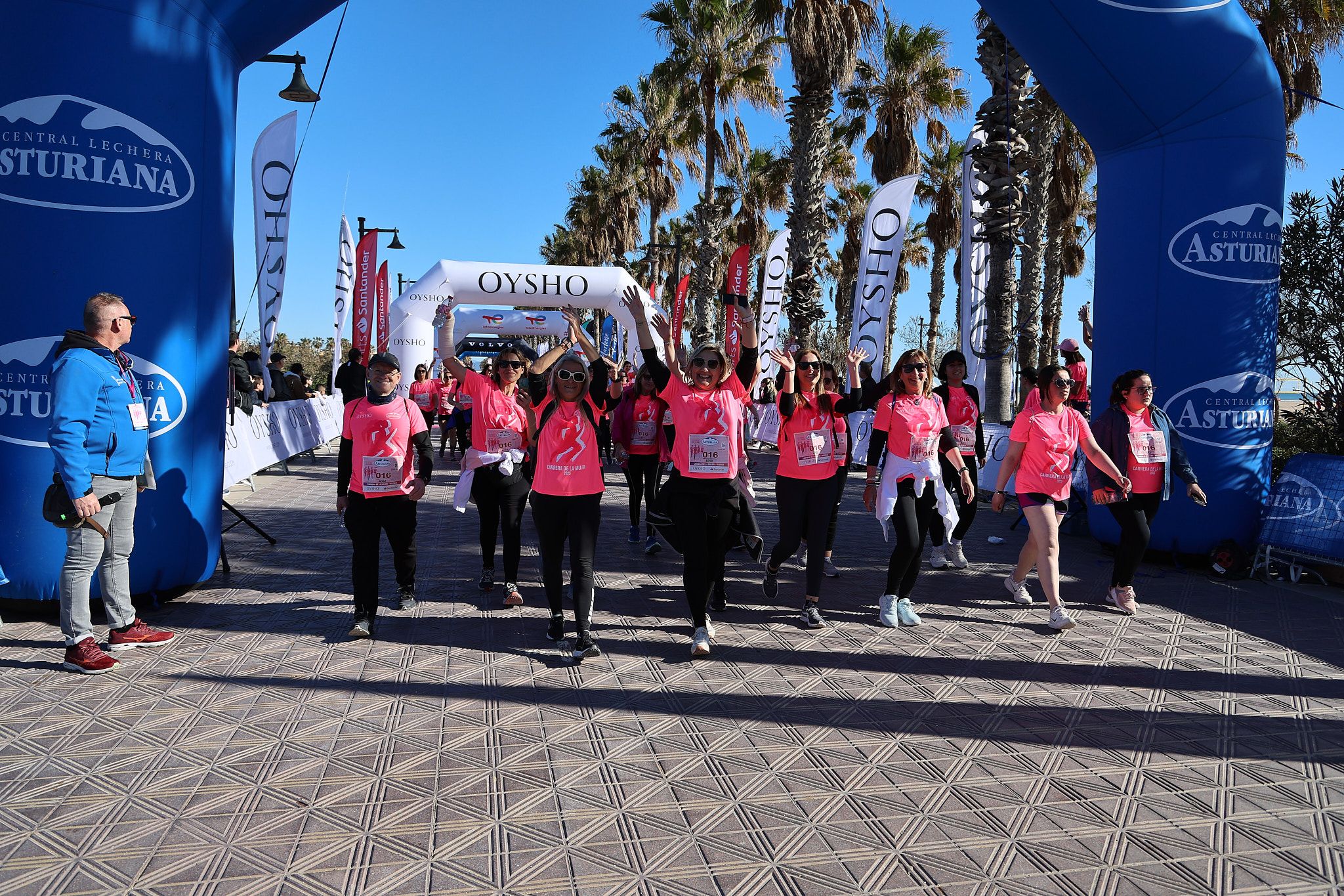 Las mejores fotos de la Carrera de la Mujer Central Lechera Asturiana de Valencia 2025. 1169