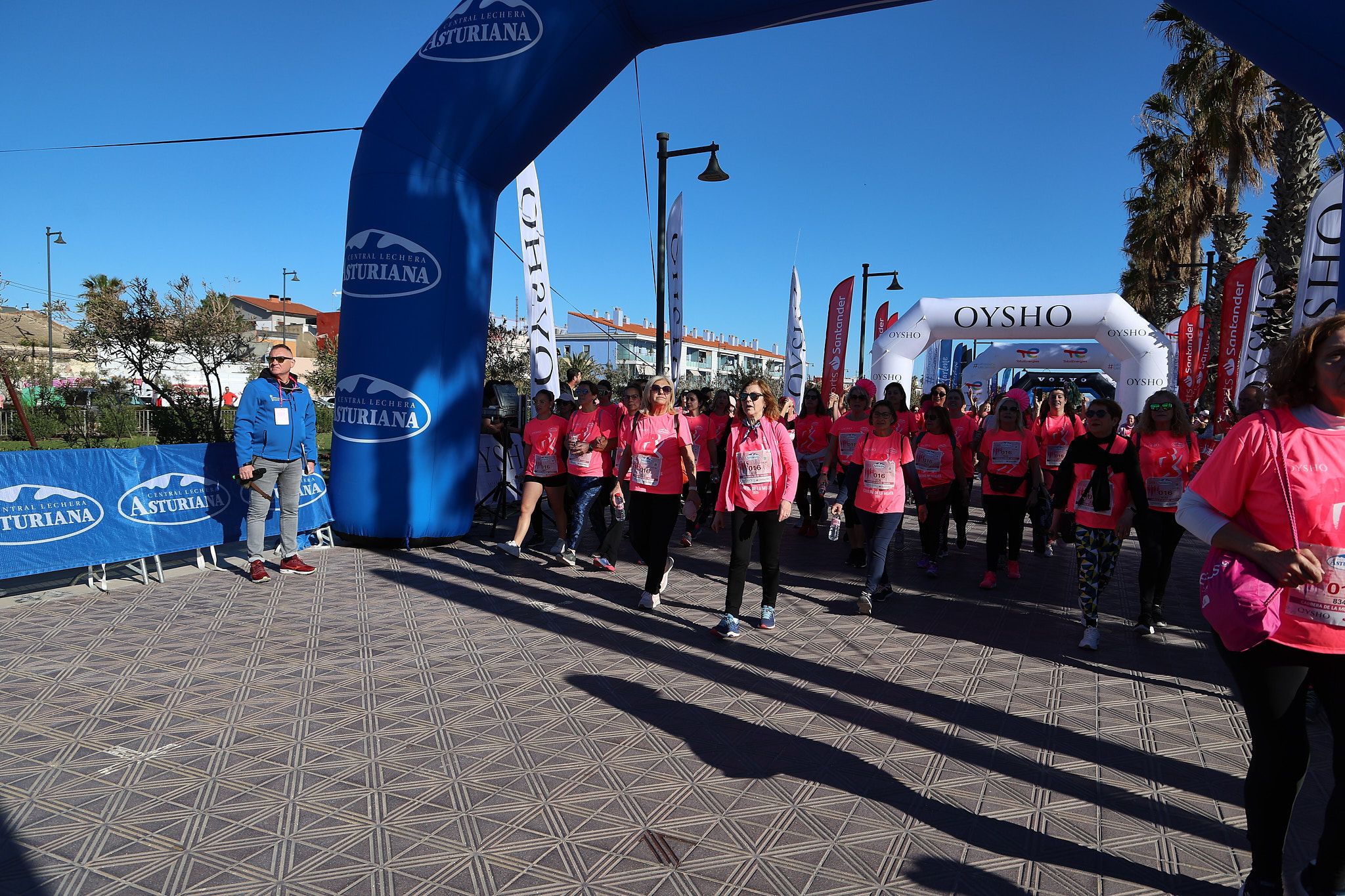 Las mejores fotos de la Carrera de la Mujer Central Lechera Asturiana de Valencia 2025. 1185