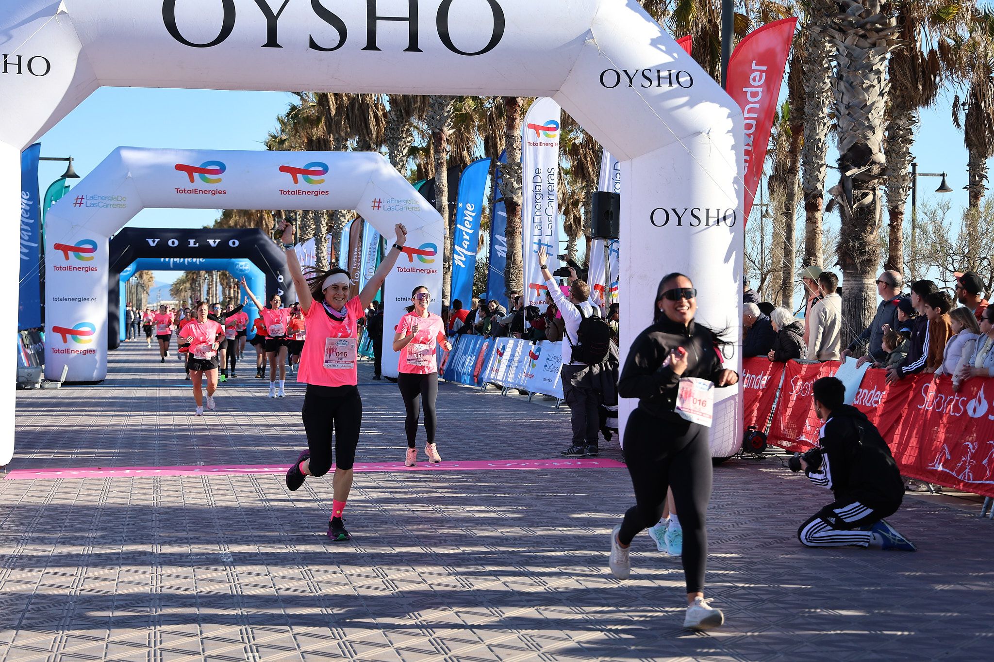 Las mejores fotos de la Carrera de la Mujer Central Lechera Asturiana de Valencia 2025. 469