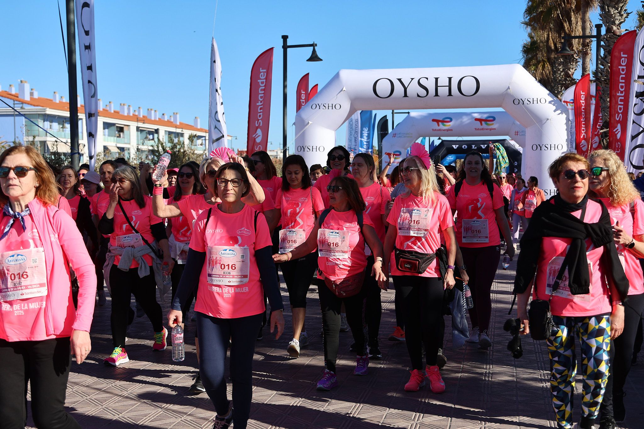 Las mejores fotos de la Carrera de la Mujer Central Lechera Asturiana de Valencia 2025. 1186