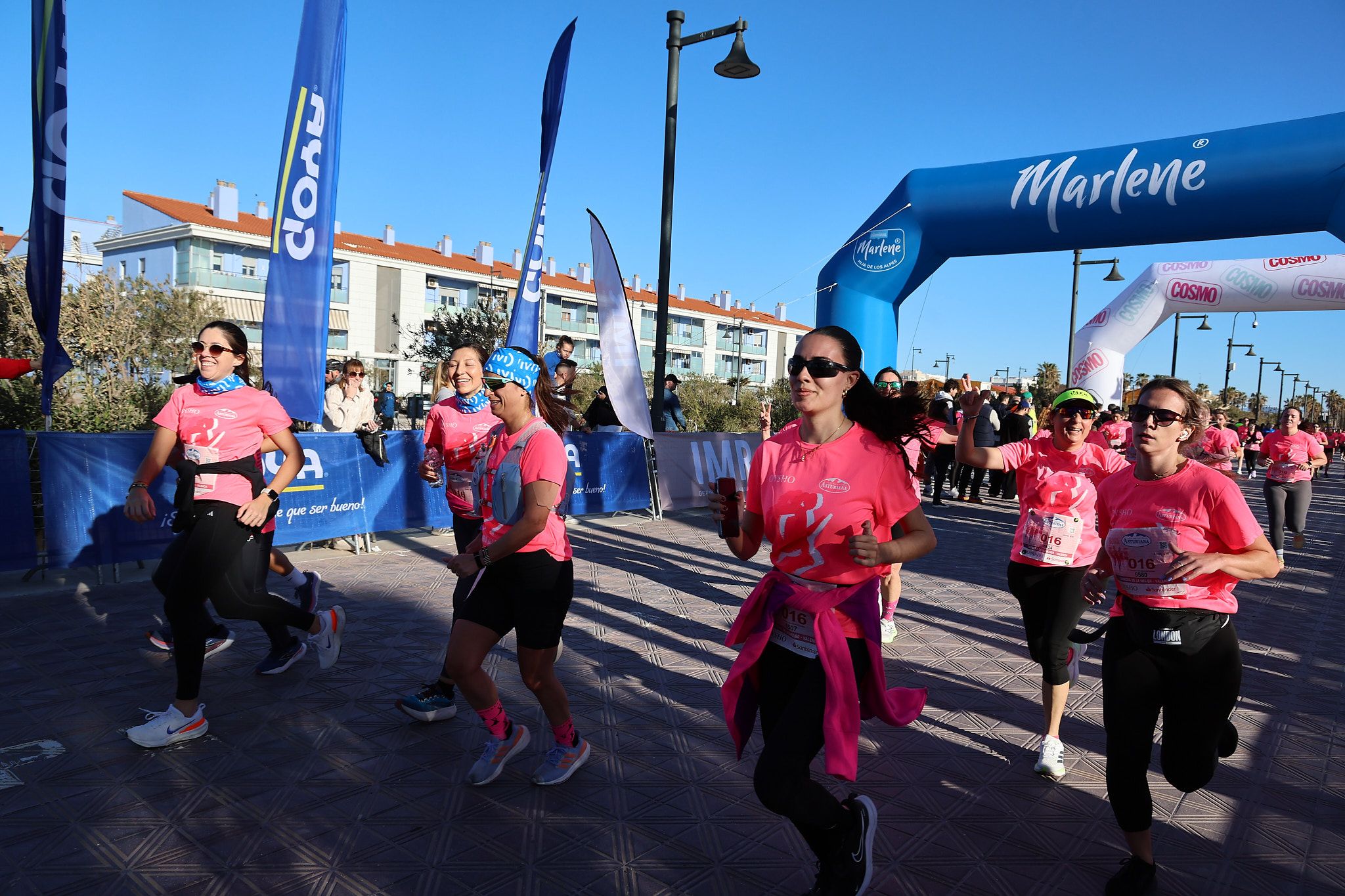 Las mejores fotos de la Carrera de la Mujer Central Lechera Asturiana de Valencia 2025. 707