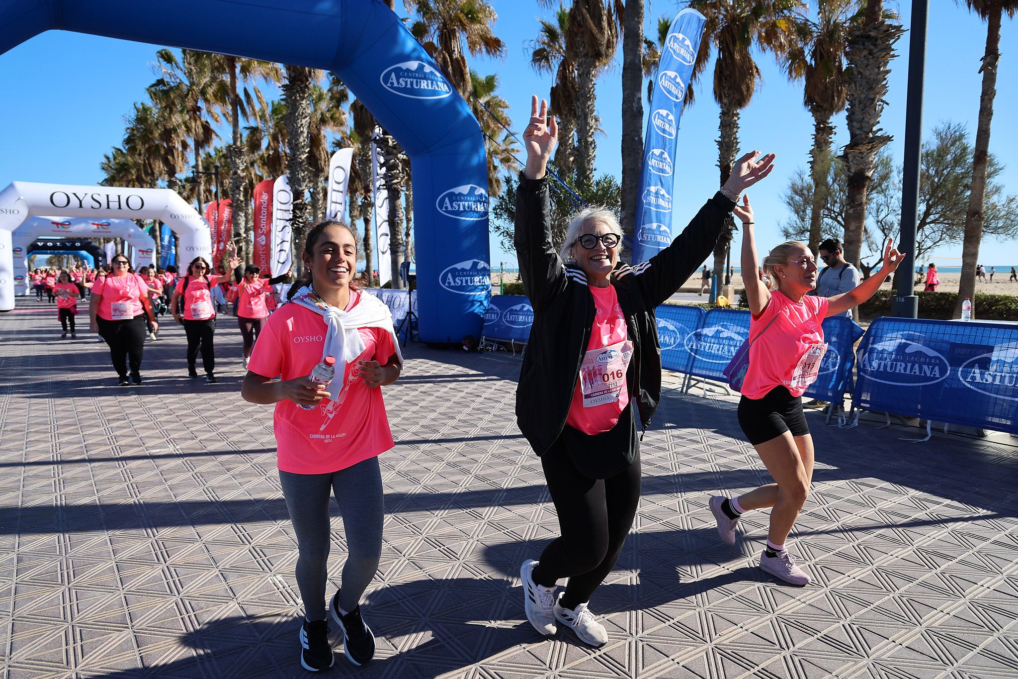 Las mejores fotos de la Carrera de la Mujer Central Lechera Asturiana de Valencia 2025. 1446